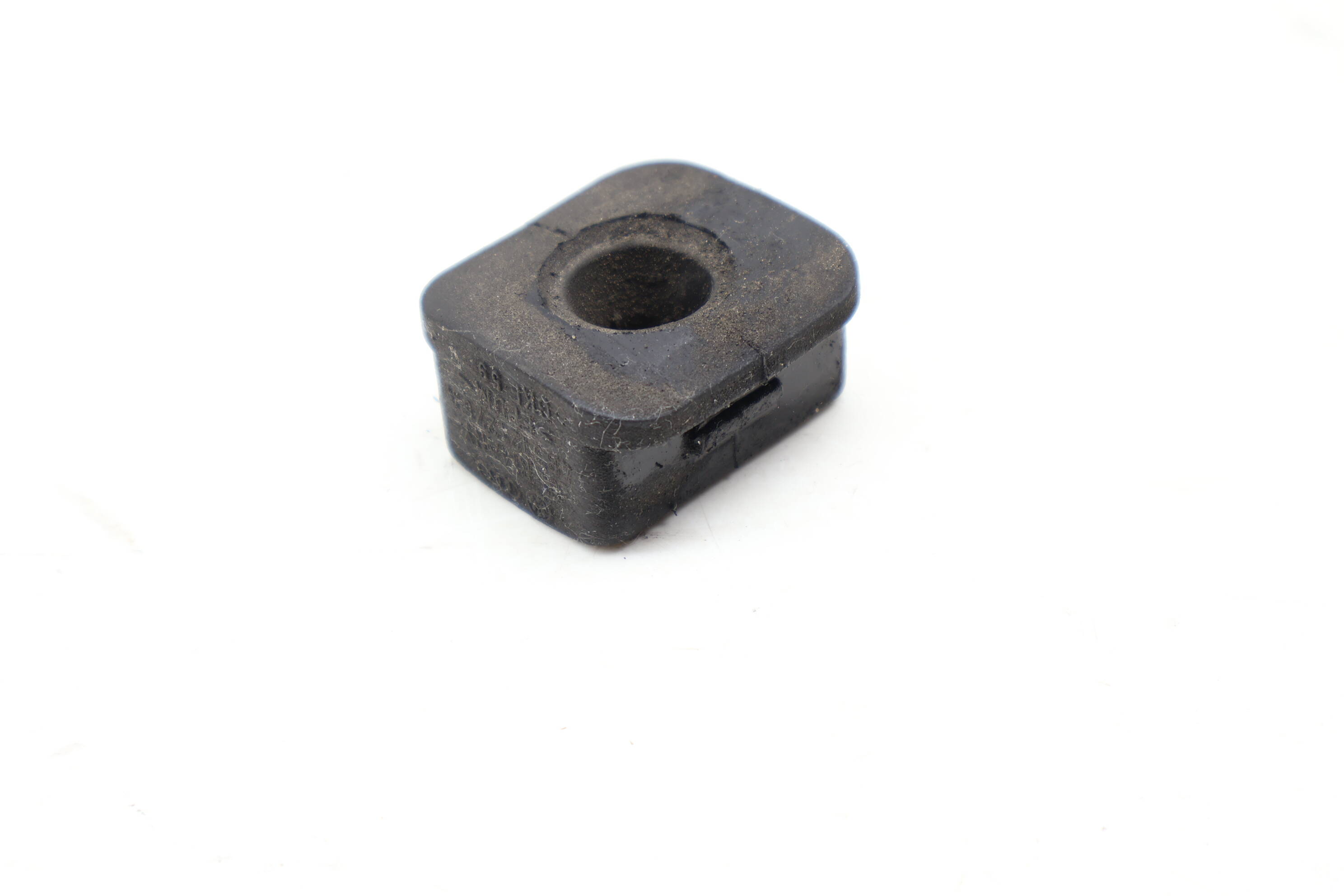 Upper Radiator Rubber Mount 4B3121276A