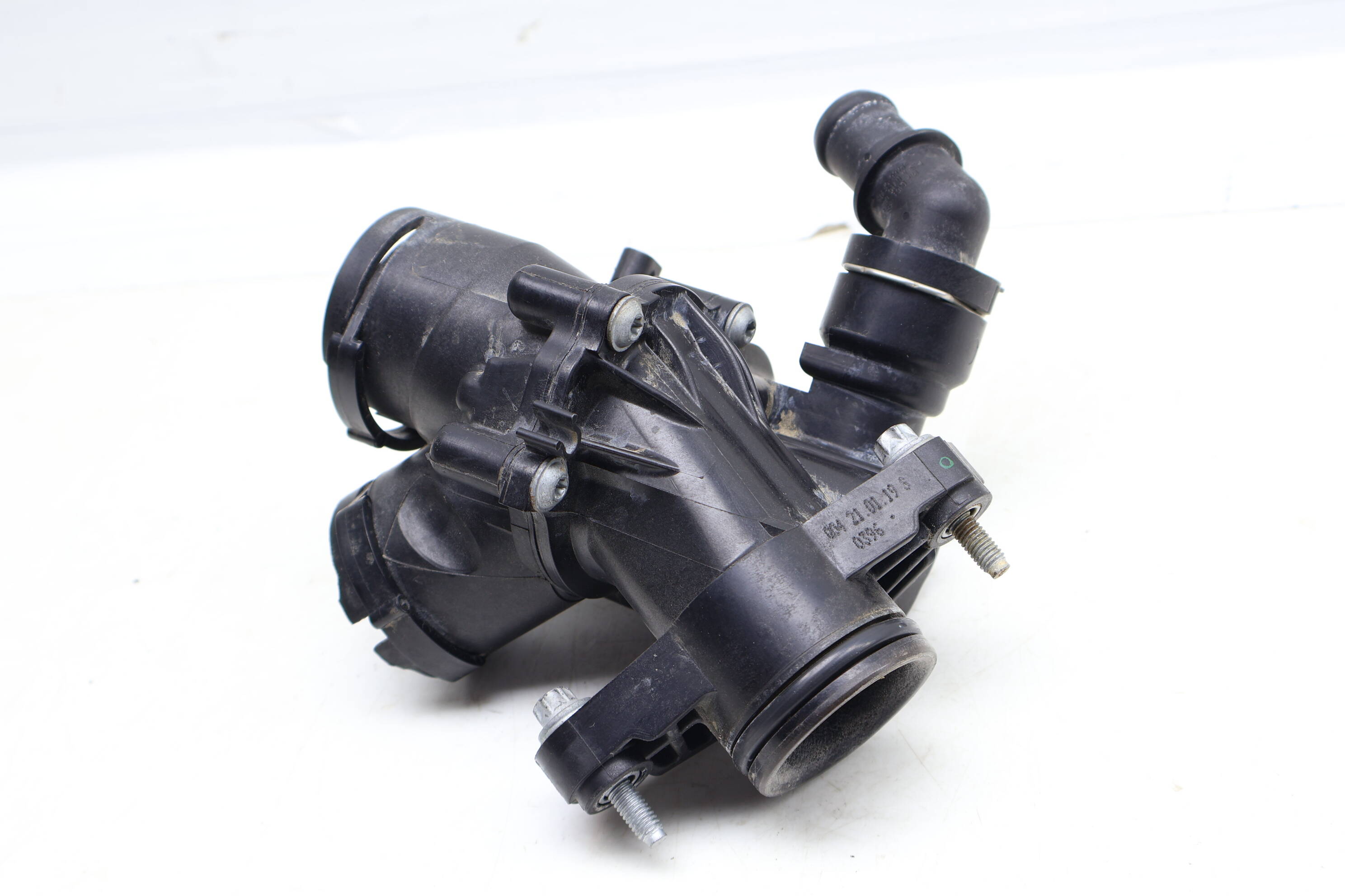 Coolant Thermostat / Housing 2742003400