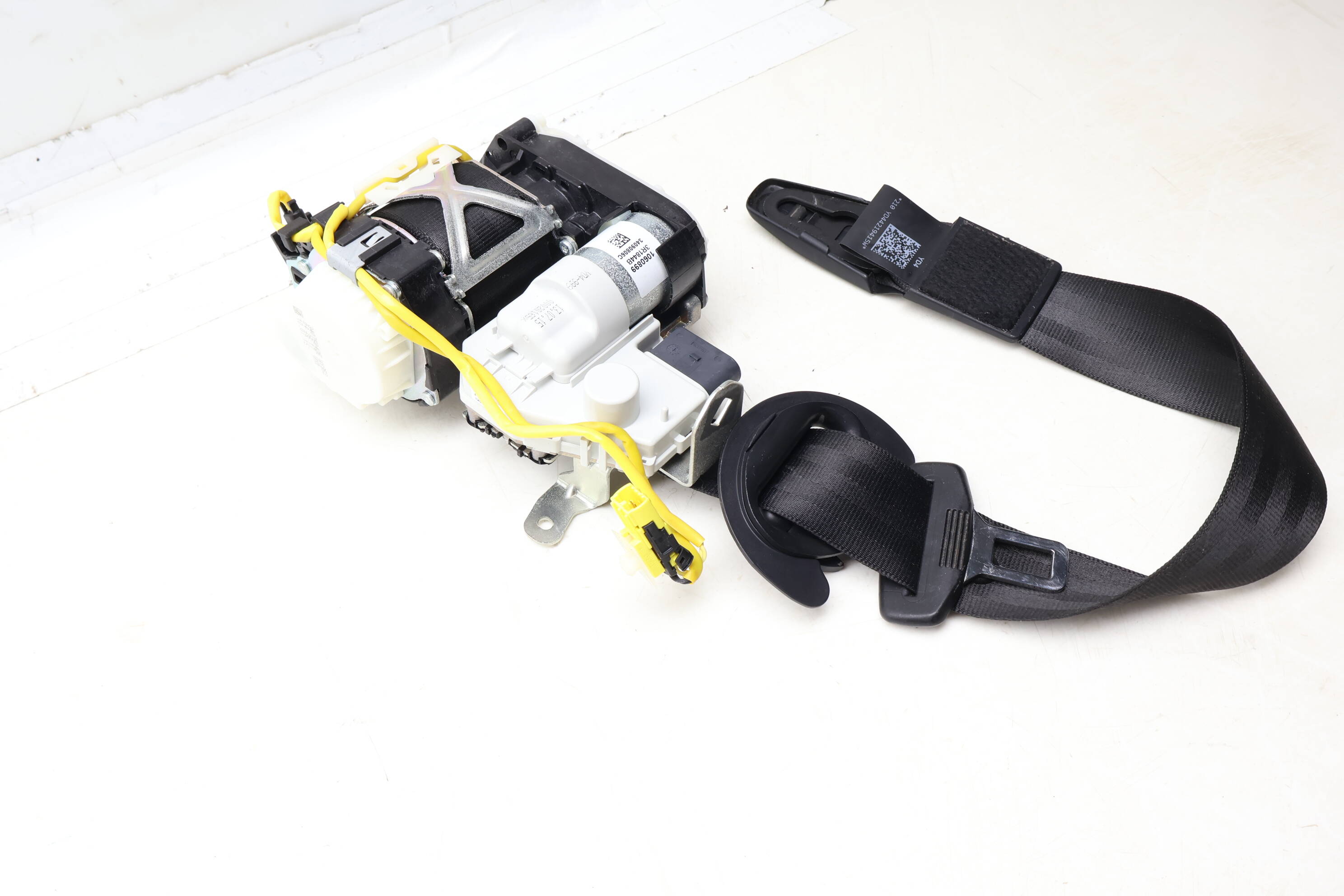 Seatbelt / Seat Belt Retractor 4G8857706G