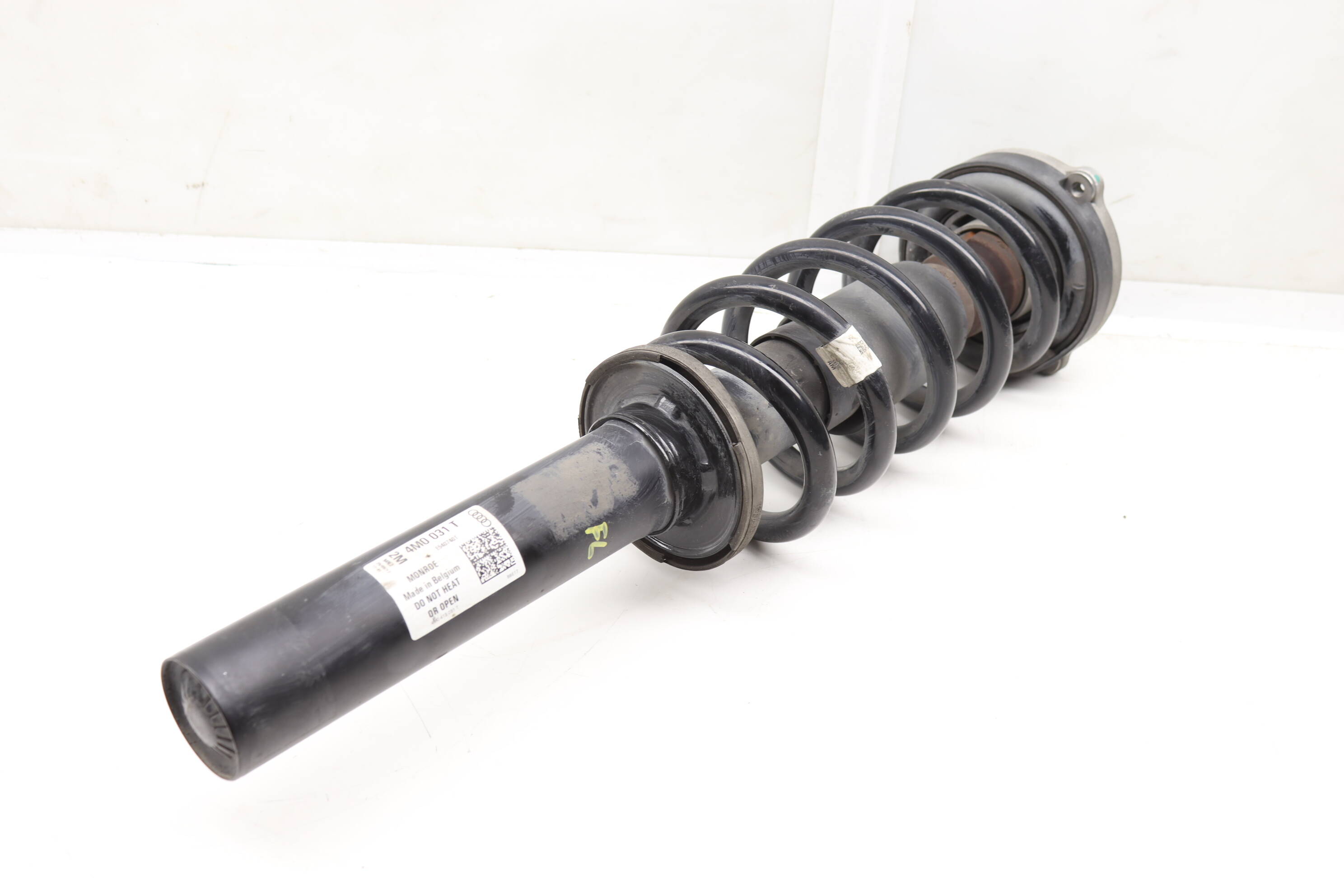 Strut Shock / Spring Assembly 4M0413031T