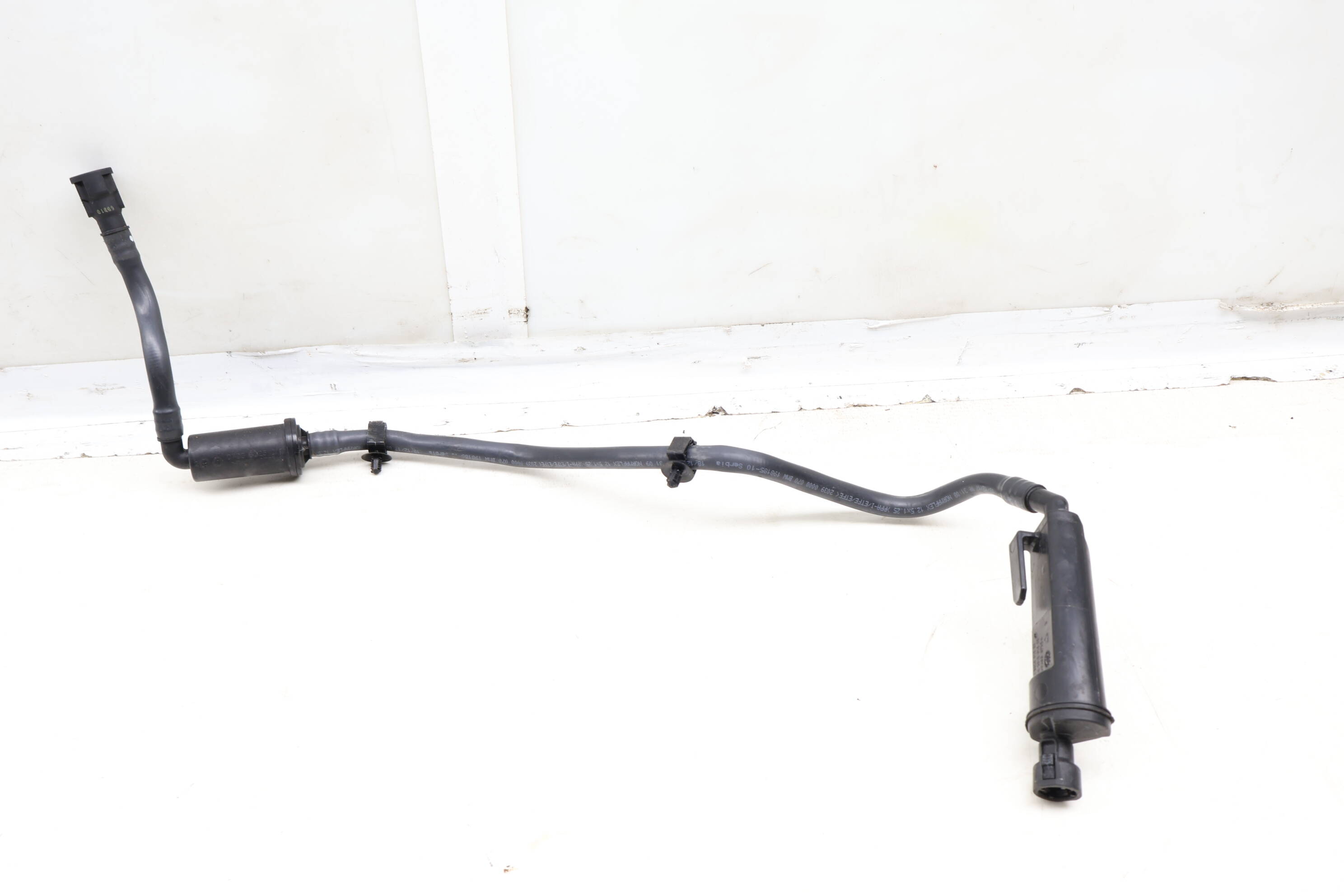 colon　0513 BMW Fuel Tank Breather Hose / Line 13908663476
