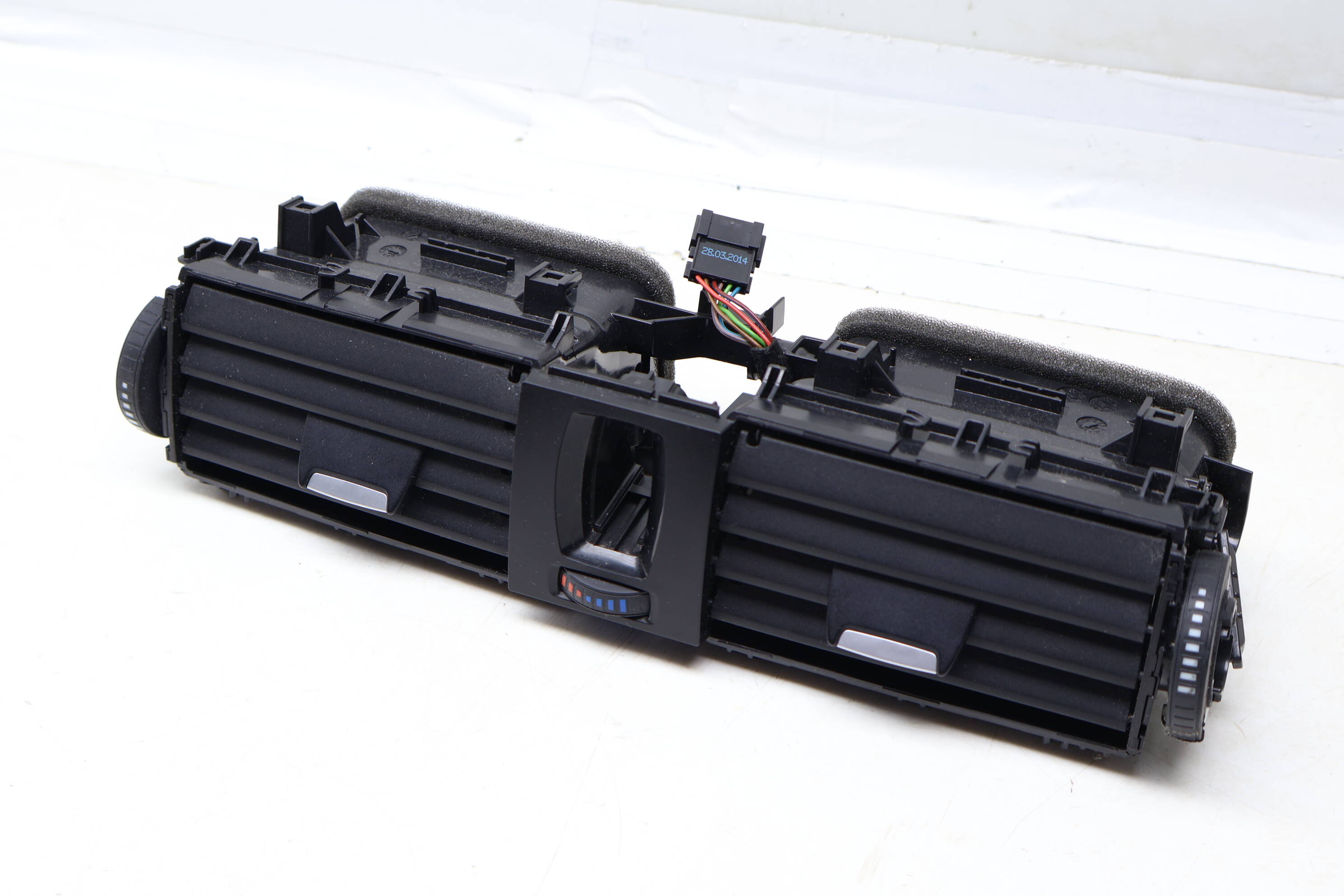 Center Dash Air Vent 64229218552