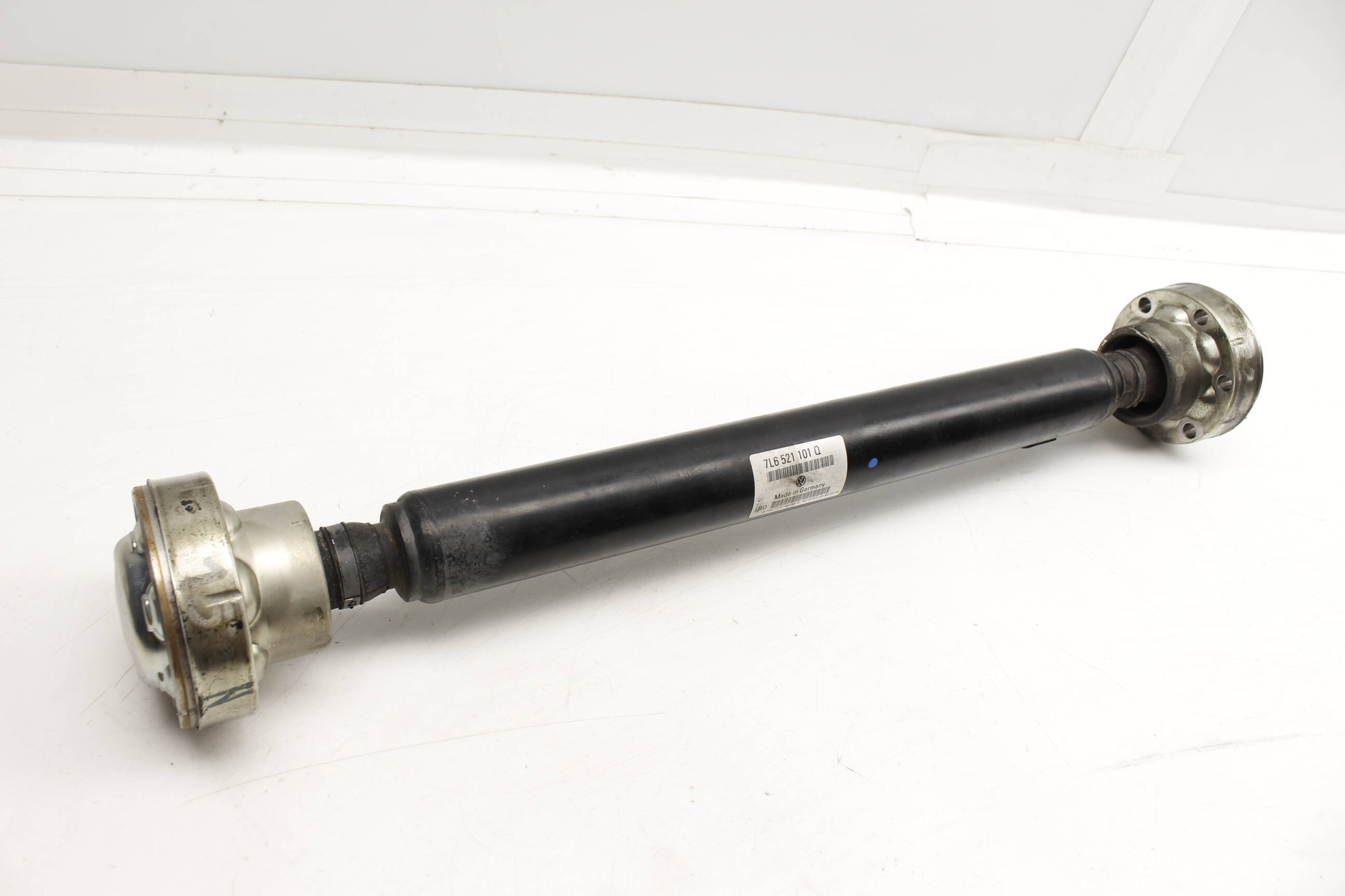 Driveshaft / Propeller Shaft 7L6521101Q