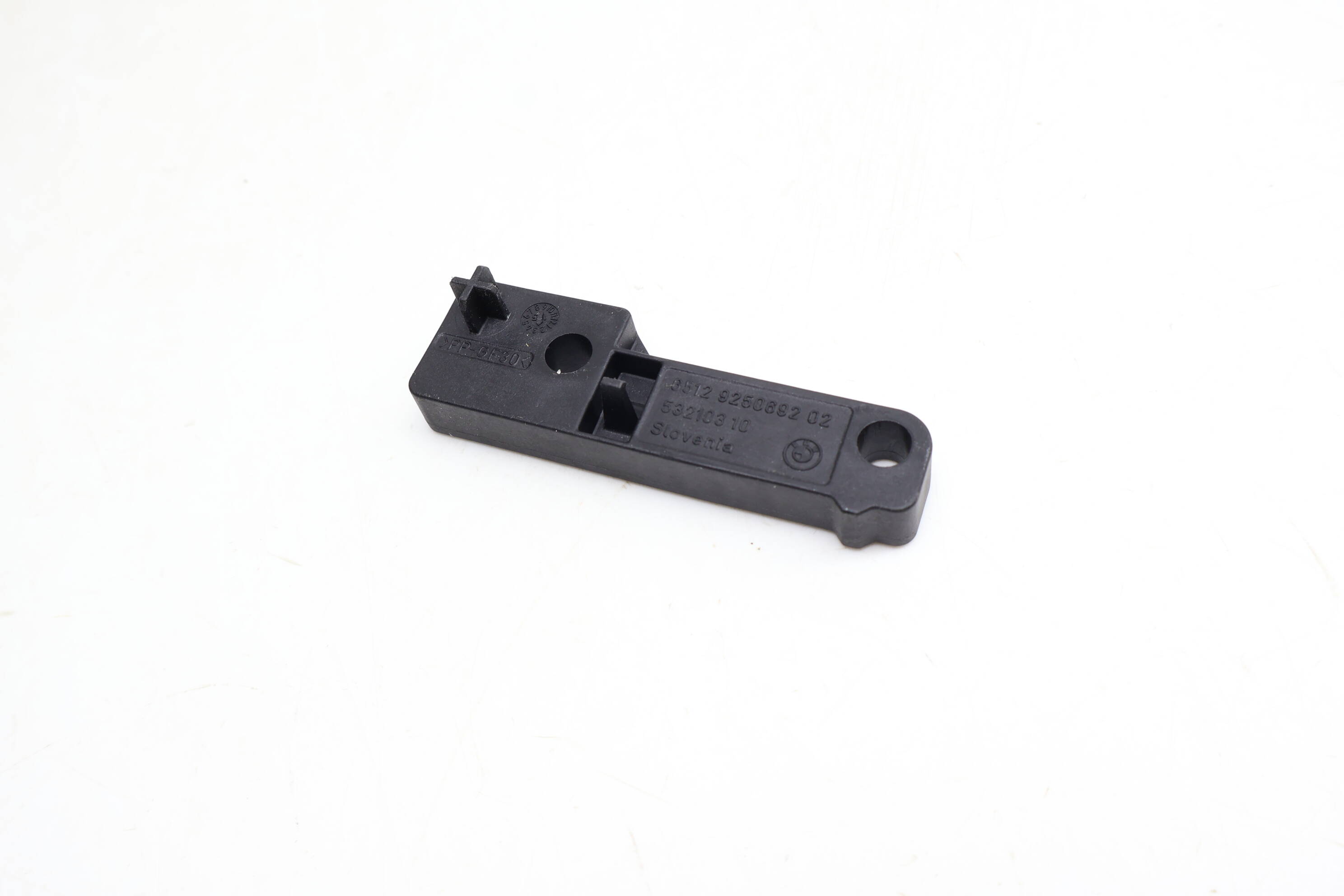 Headunit / Head Unit Spacer / Bracket 65129250692