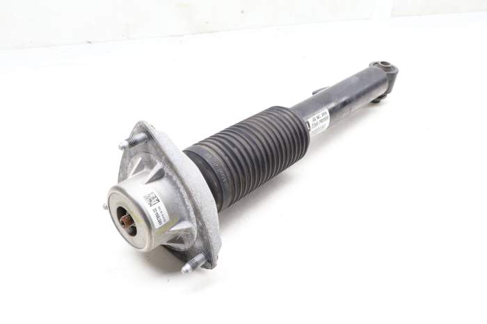Strut / Shock Absorber 33526867865 main product photo