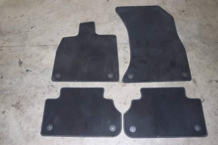 Carpet Floor Mat Set main product photo