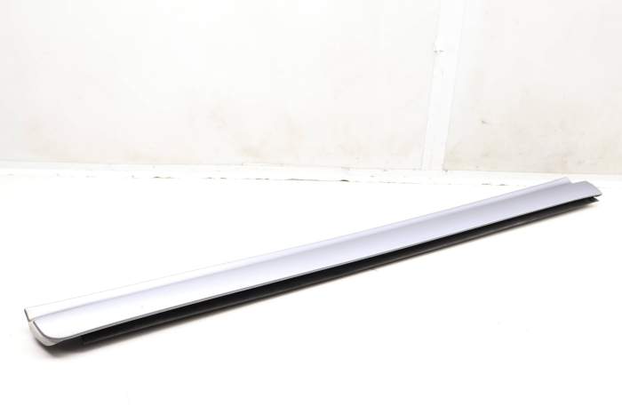 Lower Door Blade / Molding 4E0853960A main product photo