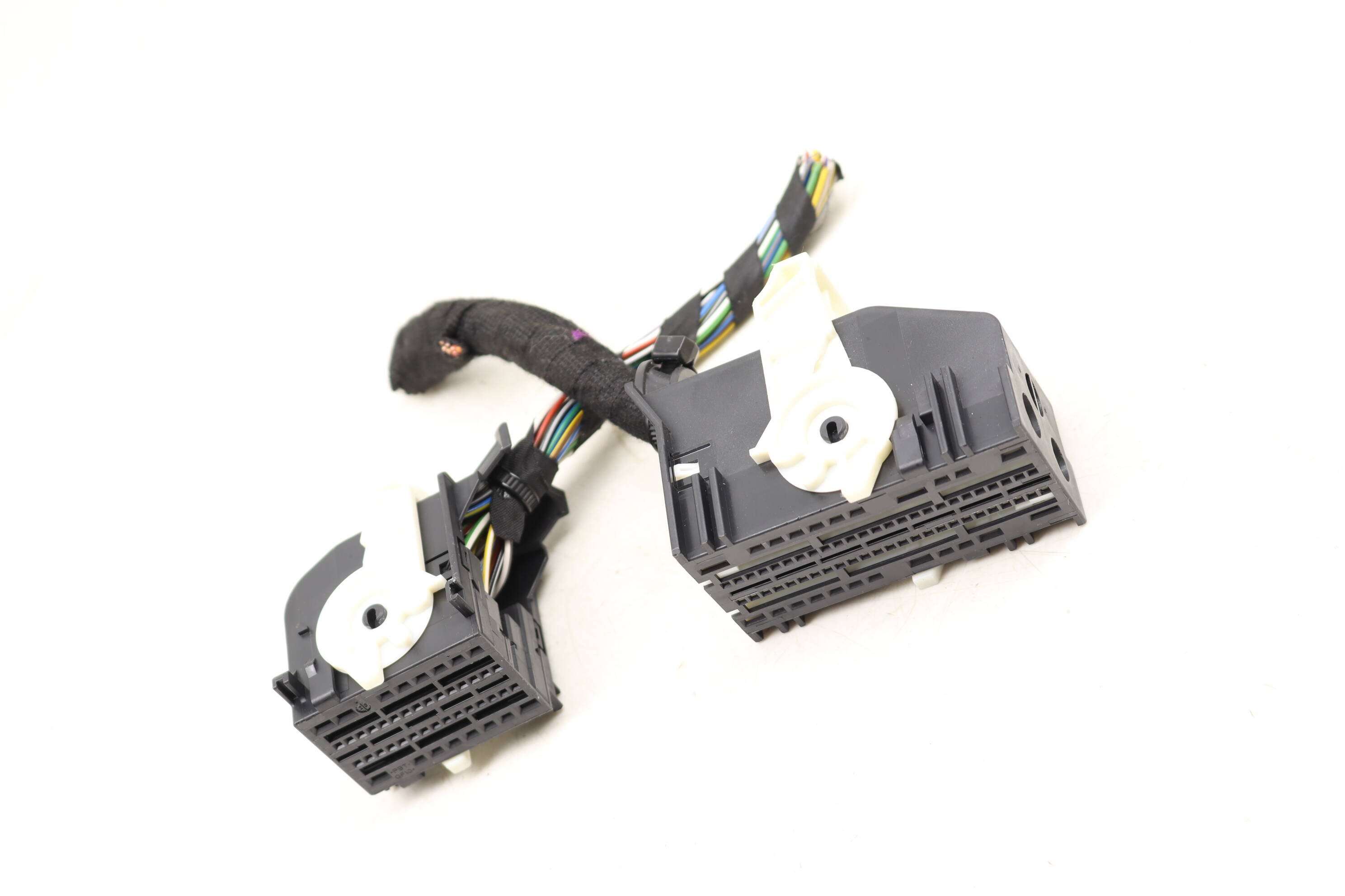 Onboard Supply Control Module Wiring Connector / Pigtail
