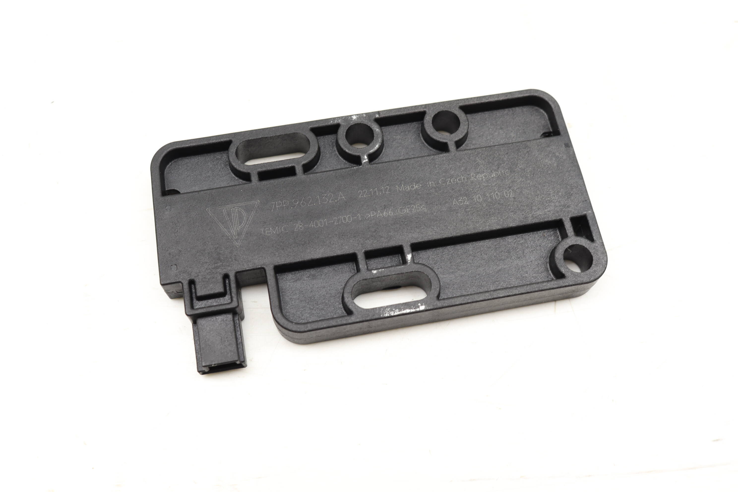 Kessy / Keyless Entry Antenna 7PP962132A