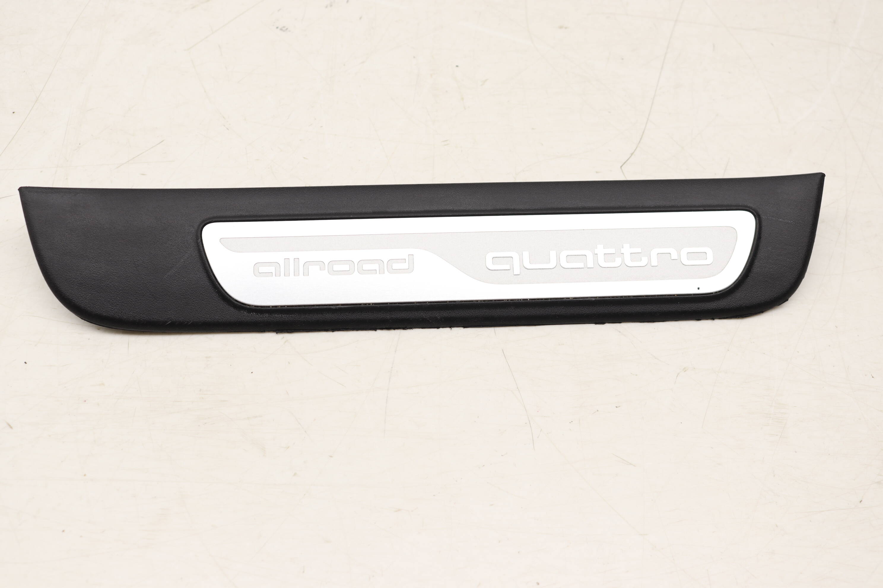 Door&#x20;Sill&#x20;&#x2F;&#x20;Scuff&#x20;Plate&#x20;&#x28;Allroad&#x20;Quattro&#x29;&#x20;8K9853376