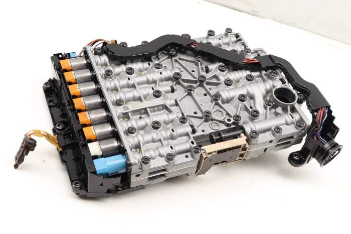 Audi Transmission Valve Body / Mechatronic (Ngr) 8K0927158AE Audi Transmission Valve Body / Mechatronic (Ngr) 8K0927158AE