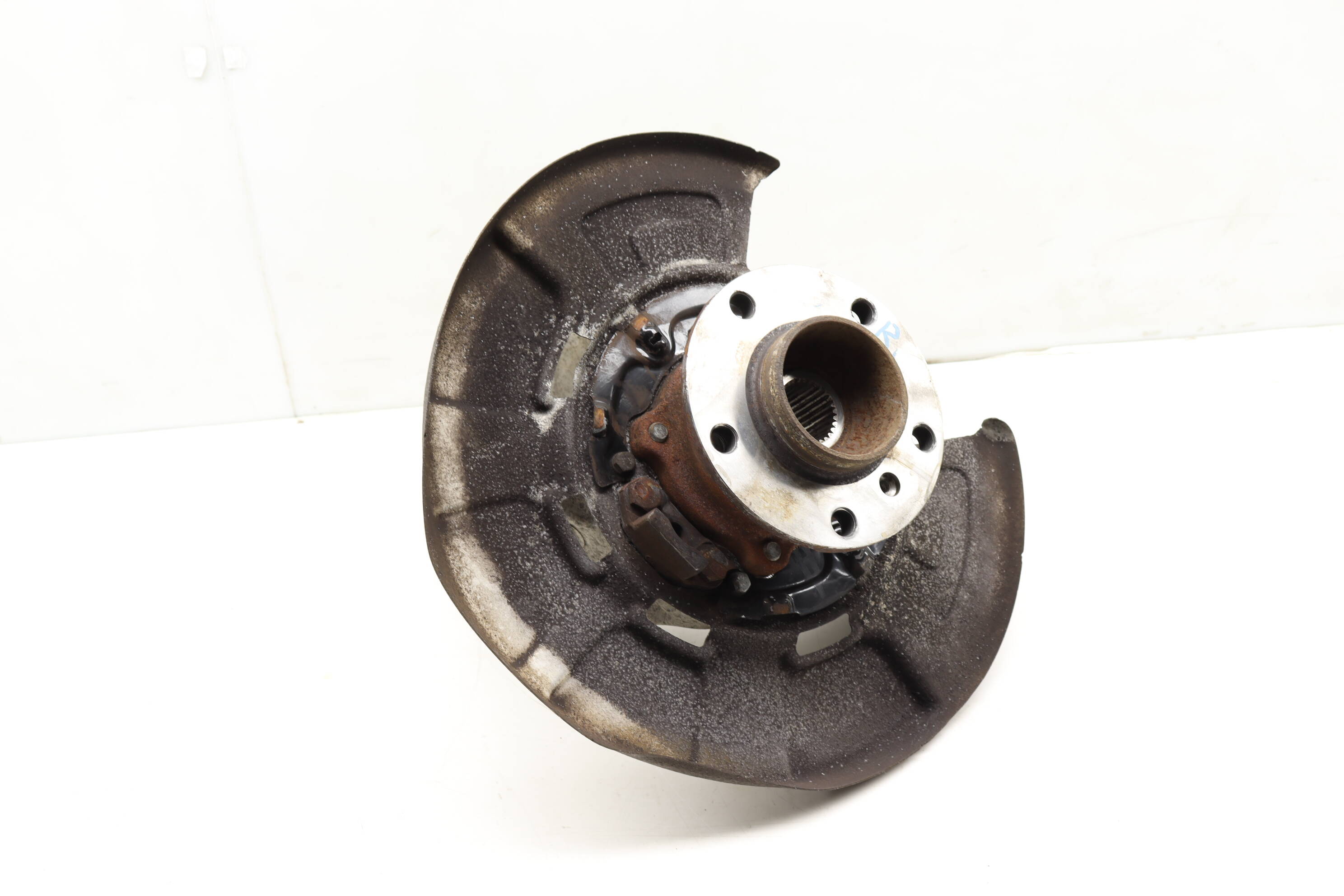 Spindle Knuckle W/ Wheel Bearing 33326770983