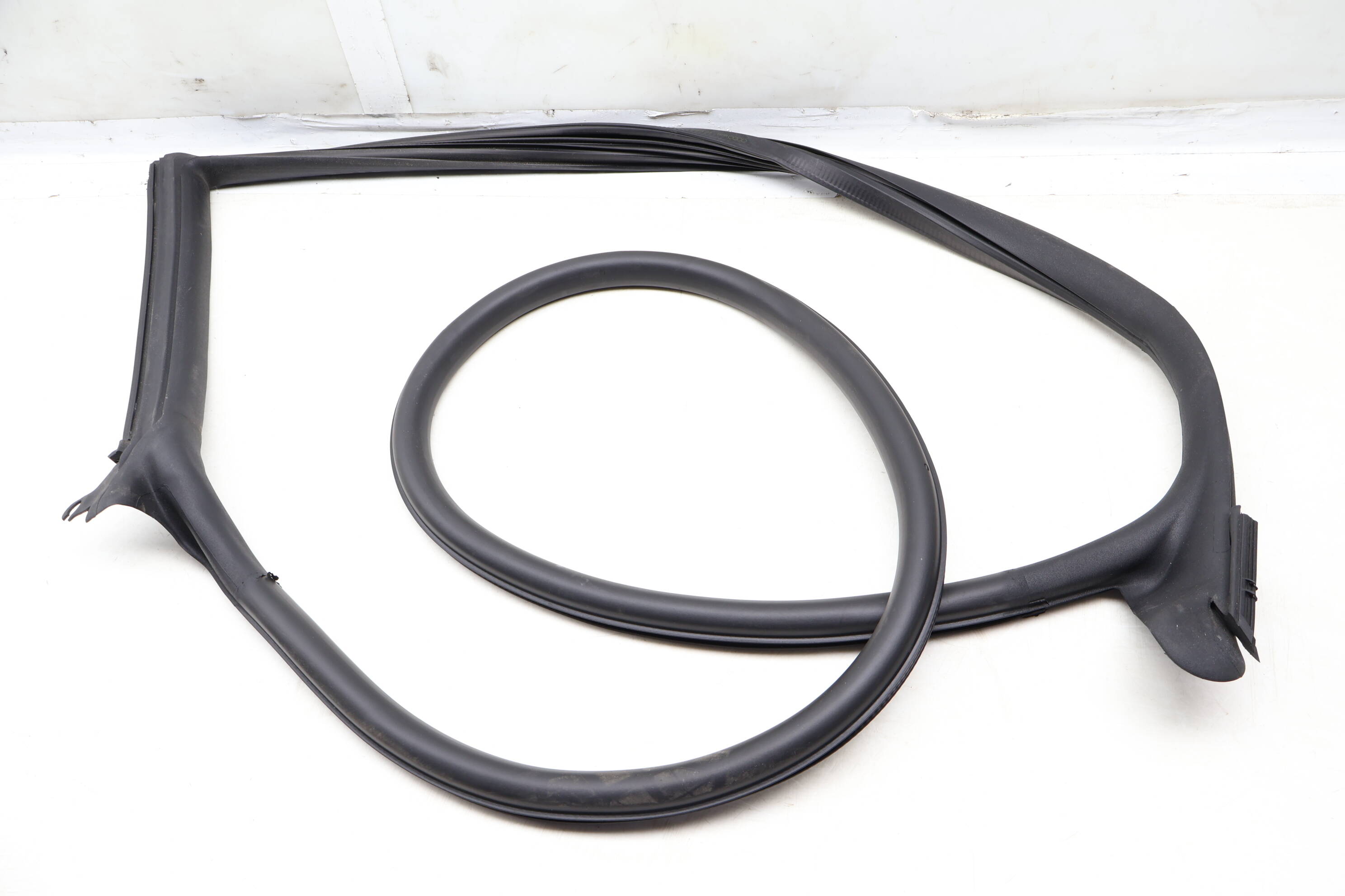 Inner Door Seal / Weather Stripping 8W8831708A