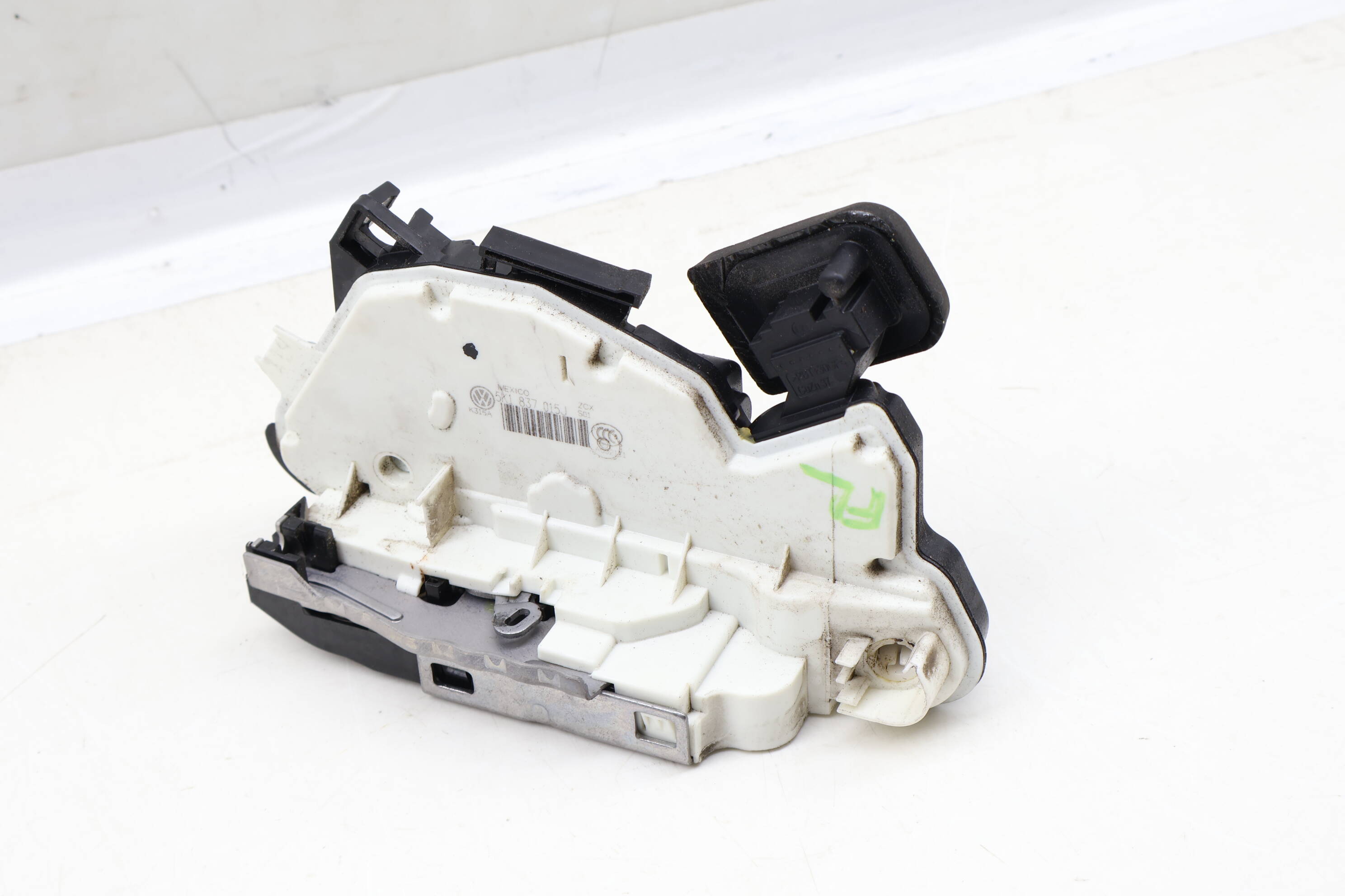 Door Latch / Lock Actuator 5K1837015J