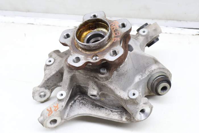 Spindle Knuckle W/ Wheel Bearing 33306871028 main product photo