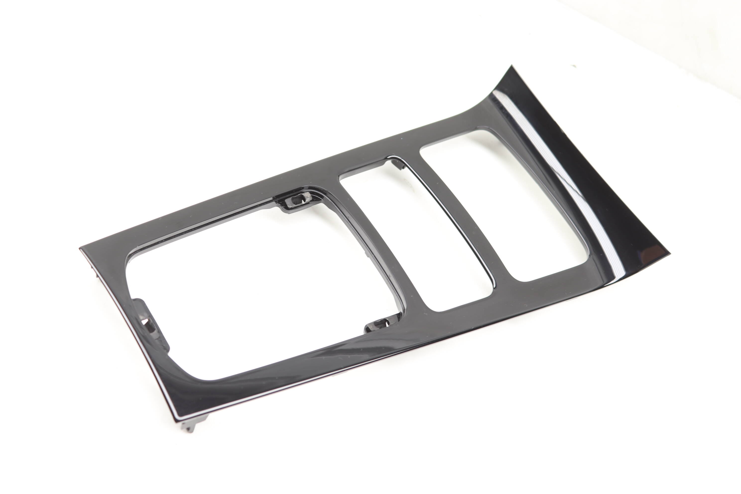 Center Console Trim Panel 7P5863324F 95855332400