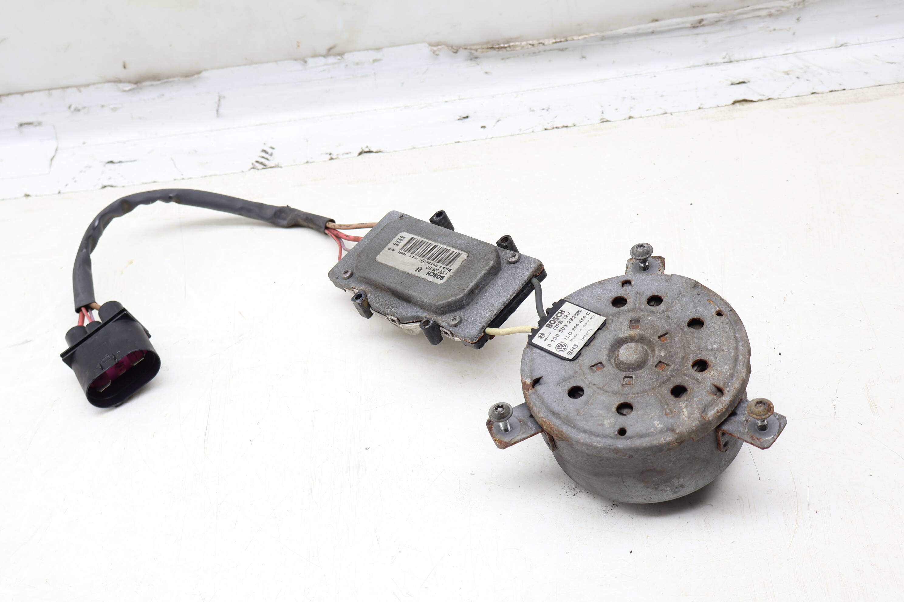 Cooling Fan Motor / Control Unit 7L0959455C 95562413400