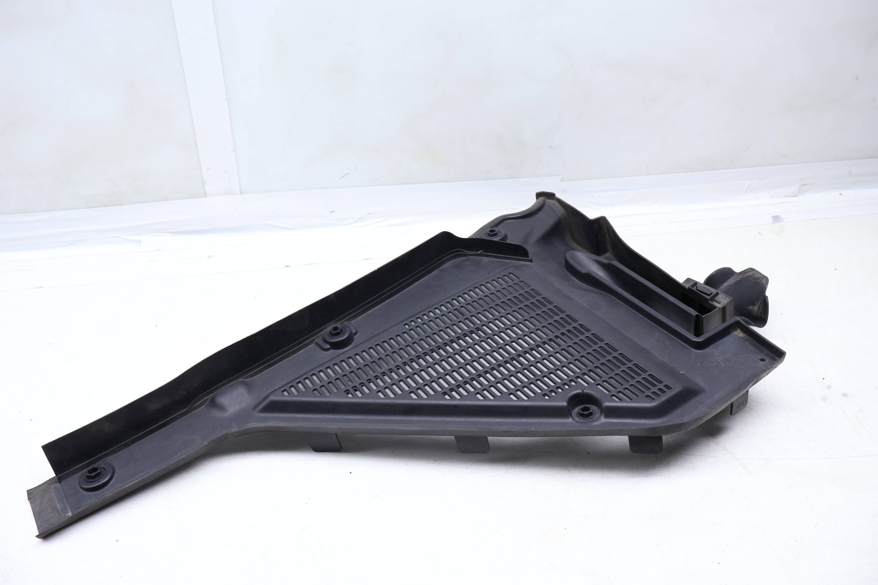 Cabin Filter Cover 64316945583