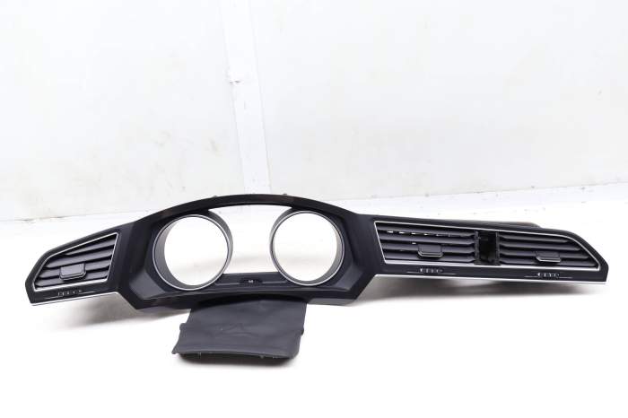 Instrument Cluster Bezel / Dash Trim W/ Air Vent 5NN858019A main product photo