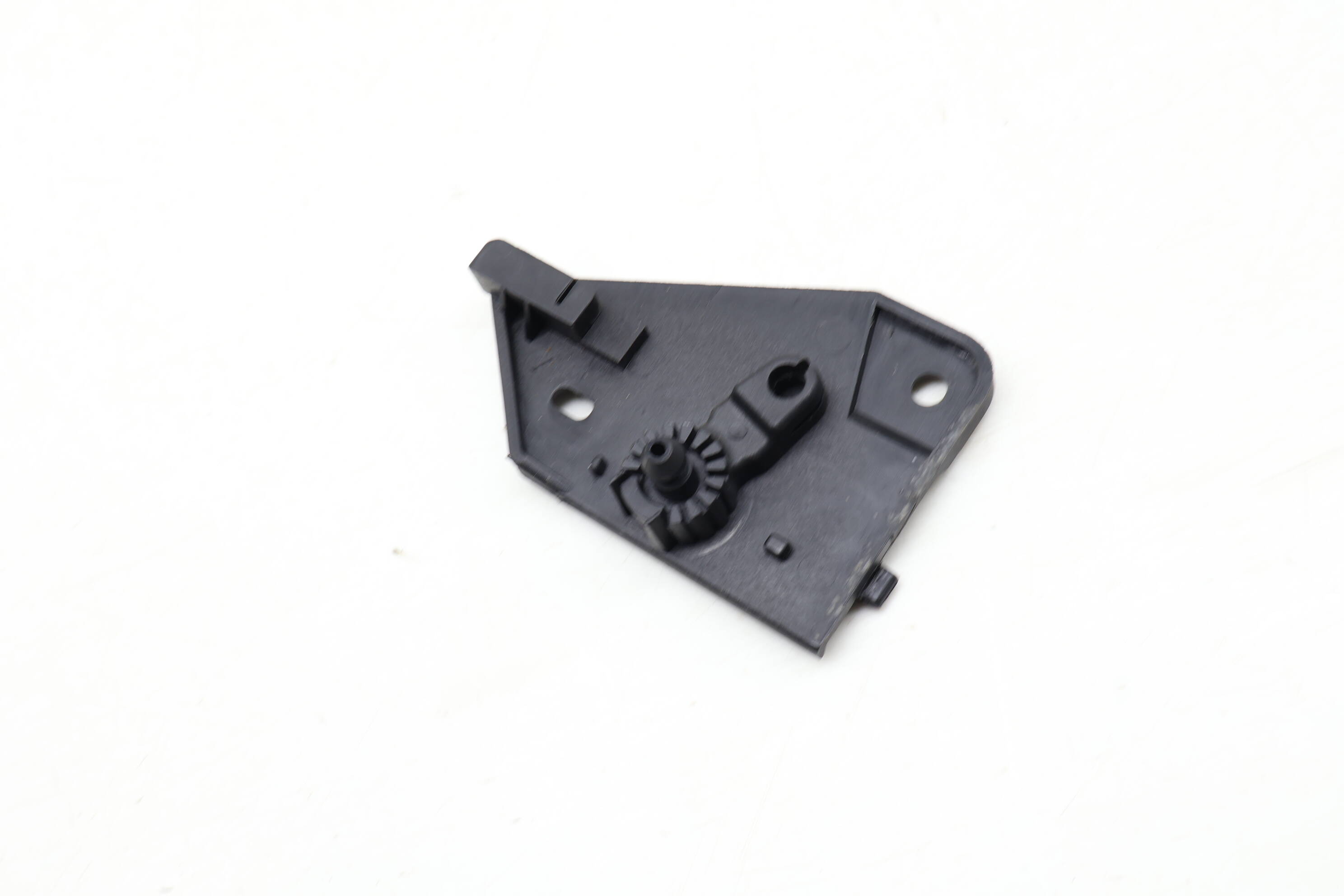 Hood Latch Release Lever Bracket 7L0823633B 95551163300