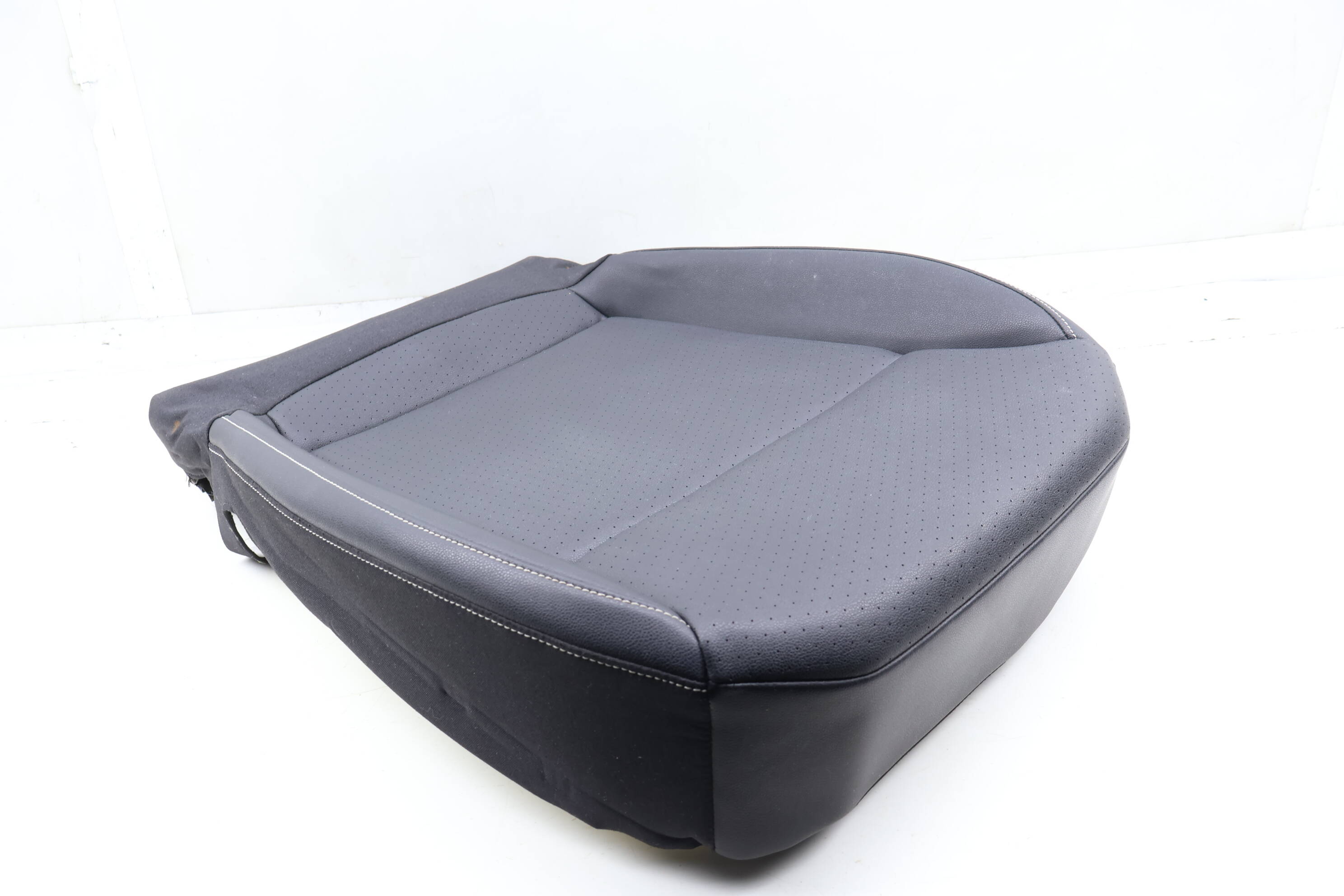 Lower Seat Bottom Cushion 3CN881405K