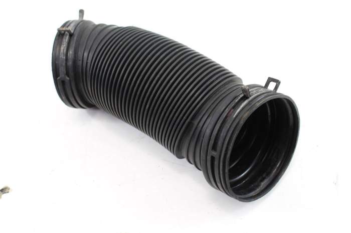 Air Intake / Throttle Body Duct / Hose 078129627Q main product photo