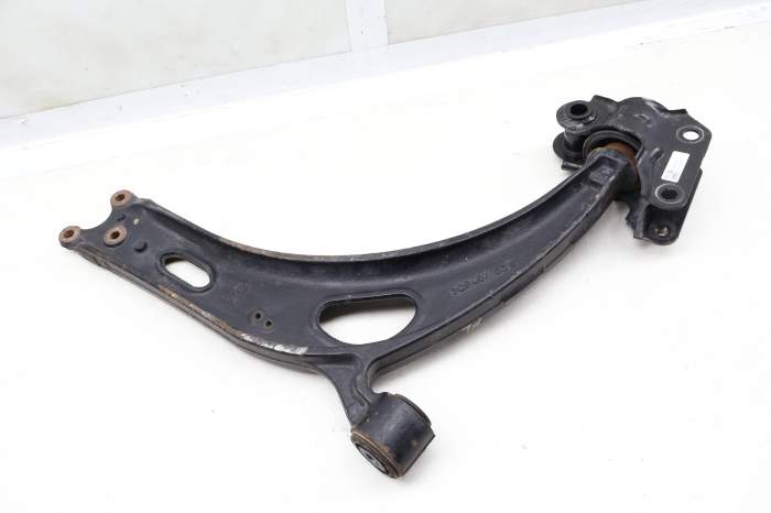 Lower Control Arm 3QF407153B main product photo