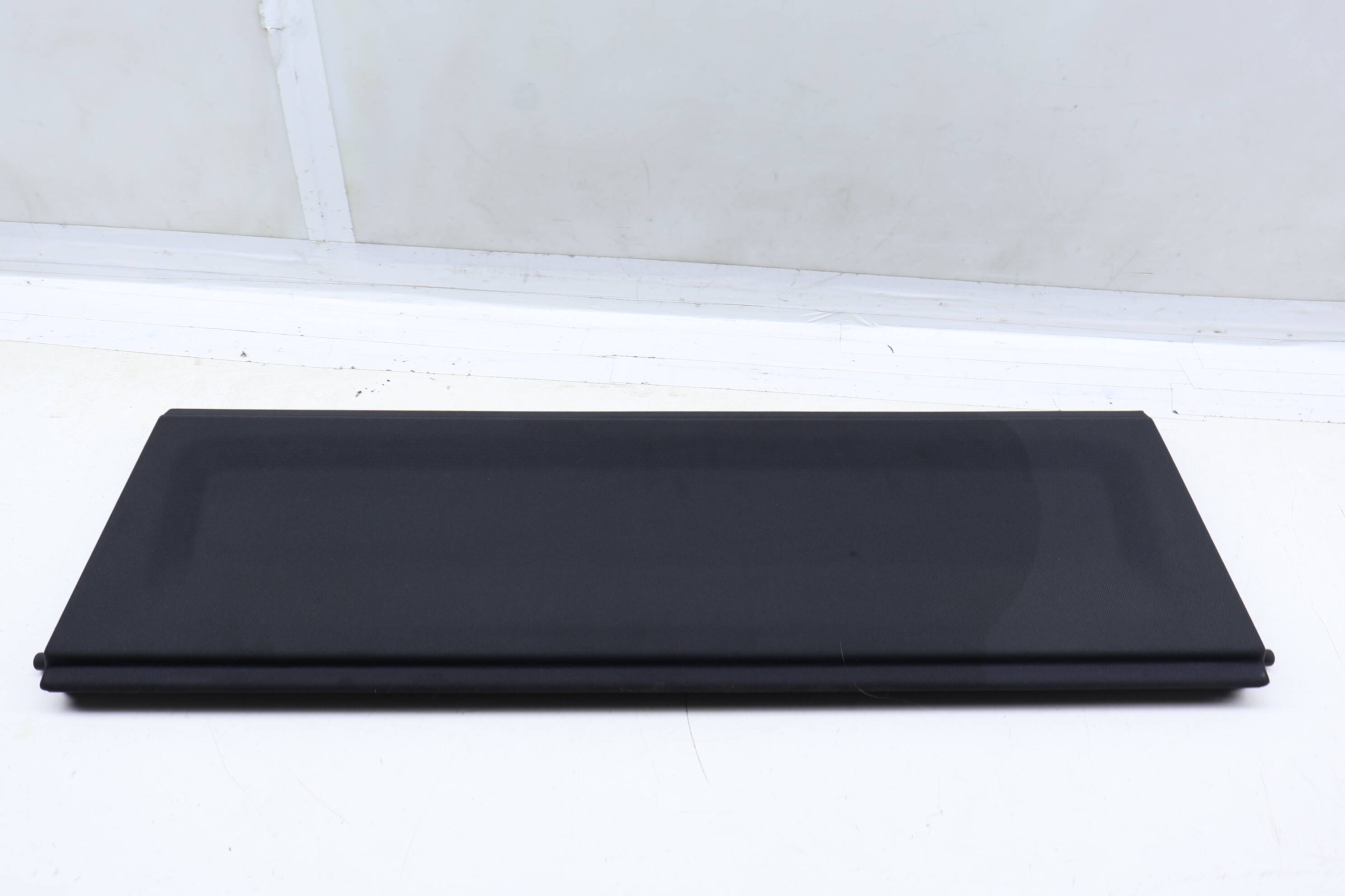 Luggage / Trunk Cargo Cover 8W8867769