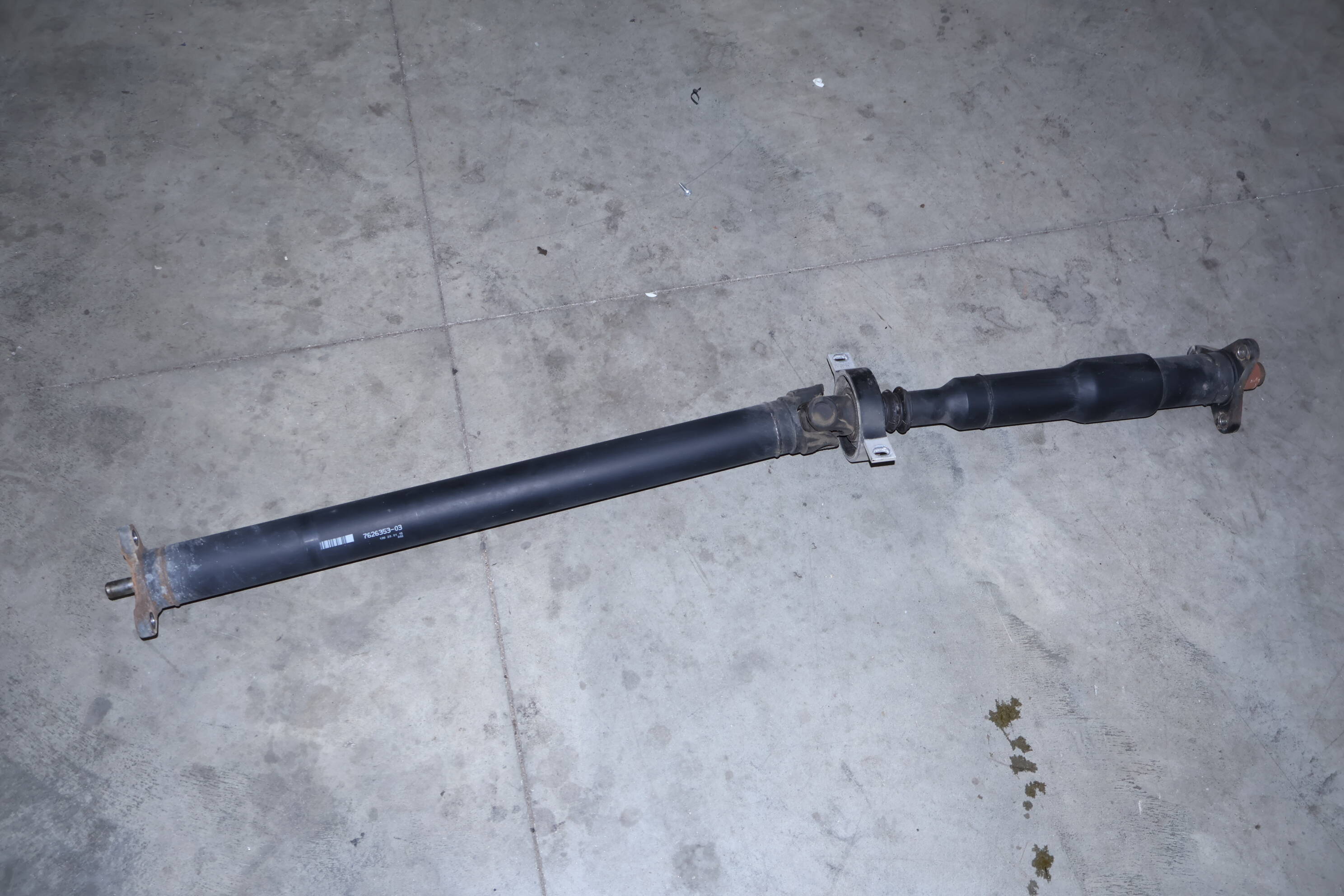 Driveshaft / Propeller Shaft 26107626353