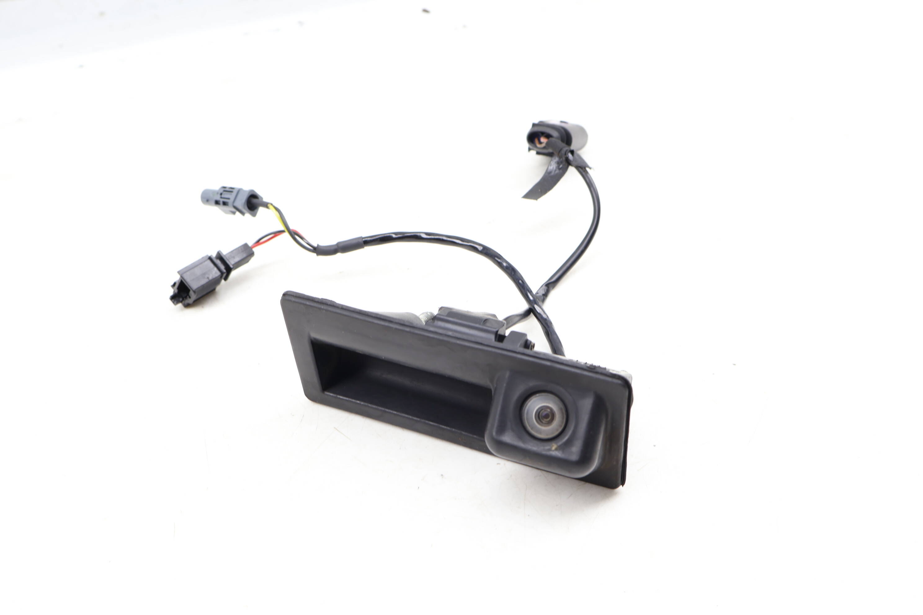 Trunk Hatch Release Handle / Switch W/ Camera 7P5827566C