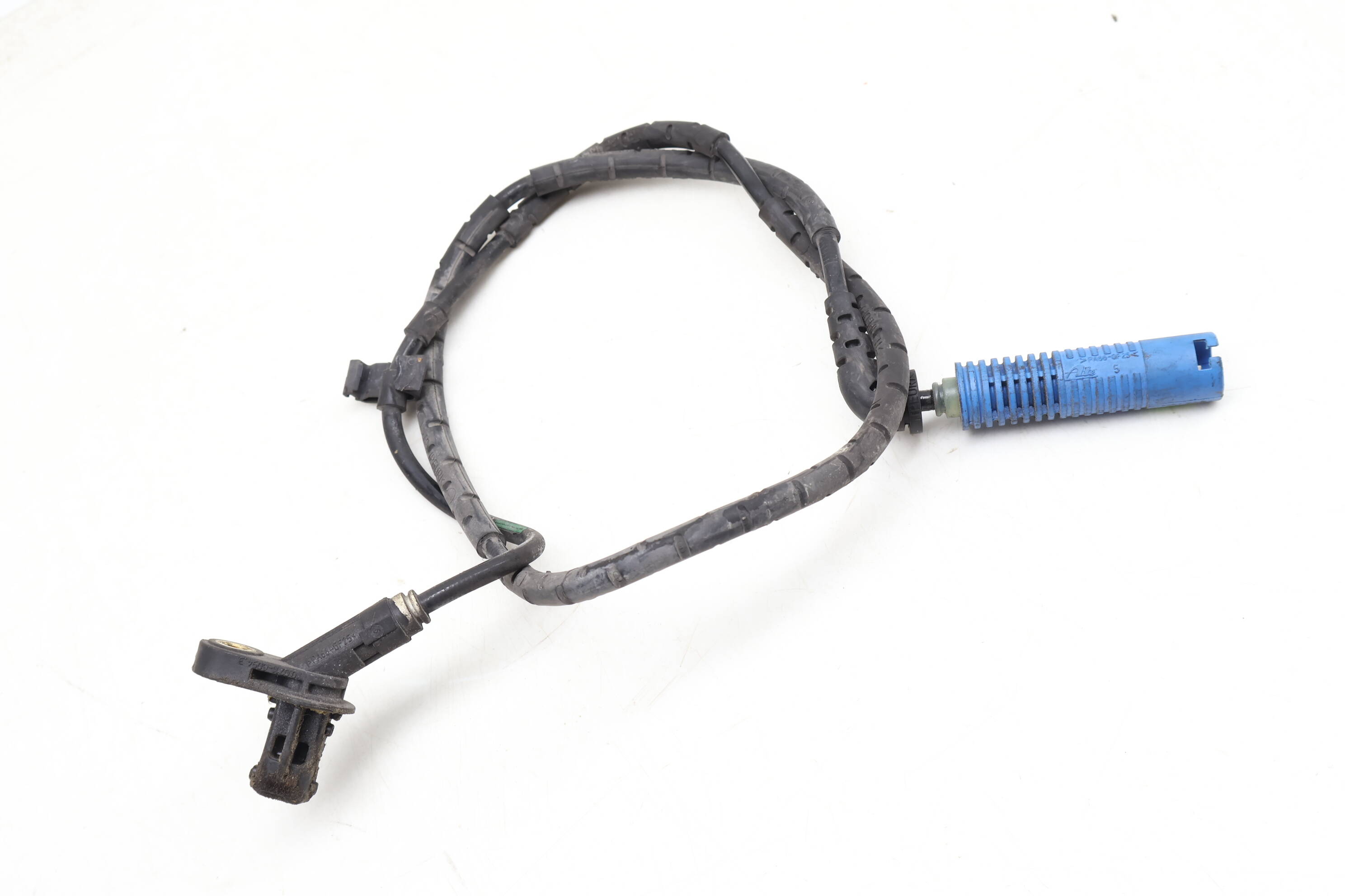 Abs / Wheel Speed Sensor 34526757281