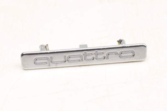 Dash Emblem / Badge - Quattro 4L0853191 main product photo