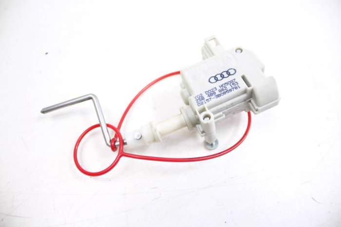 Fuel / Gas Door Lock Actuator 4B9862153 main product photo