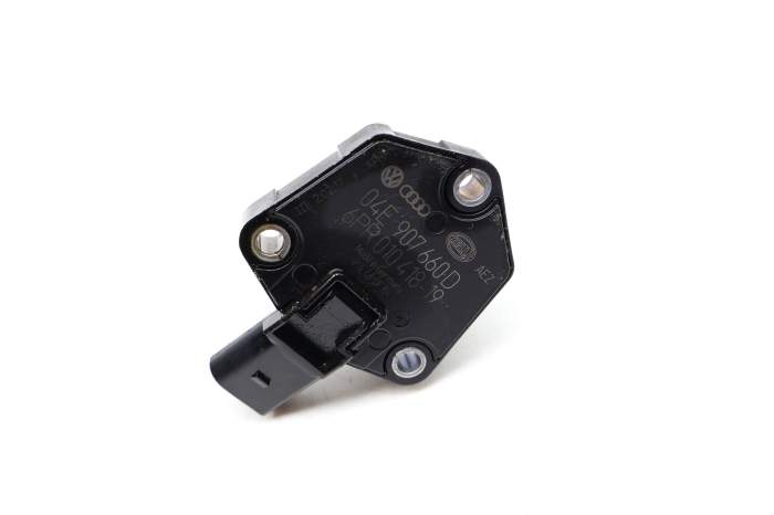 Engine Oil Level Sensor 04E907660D main product photo