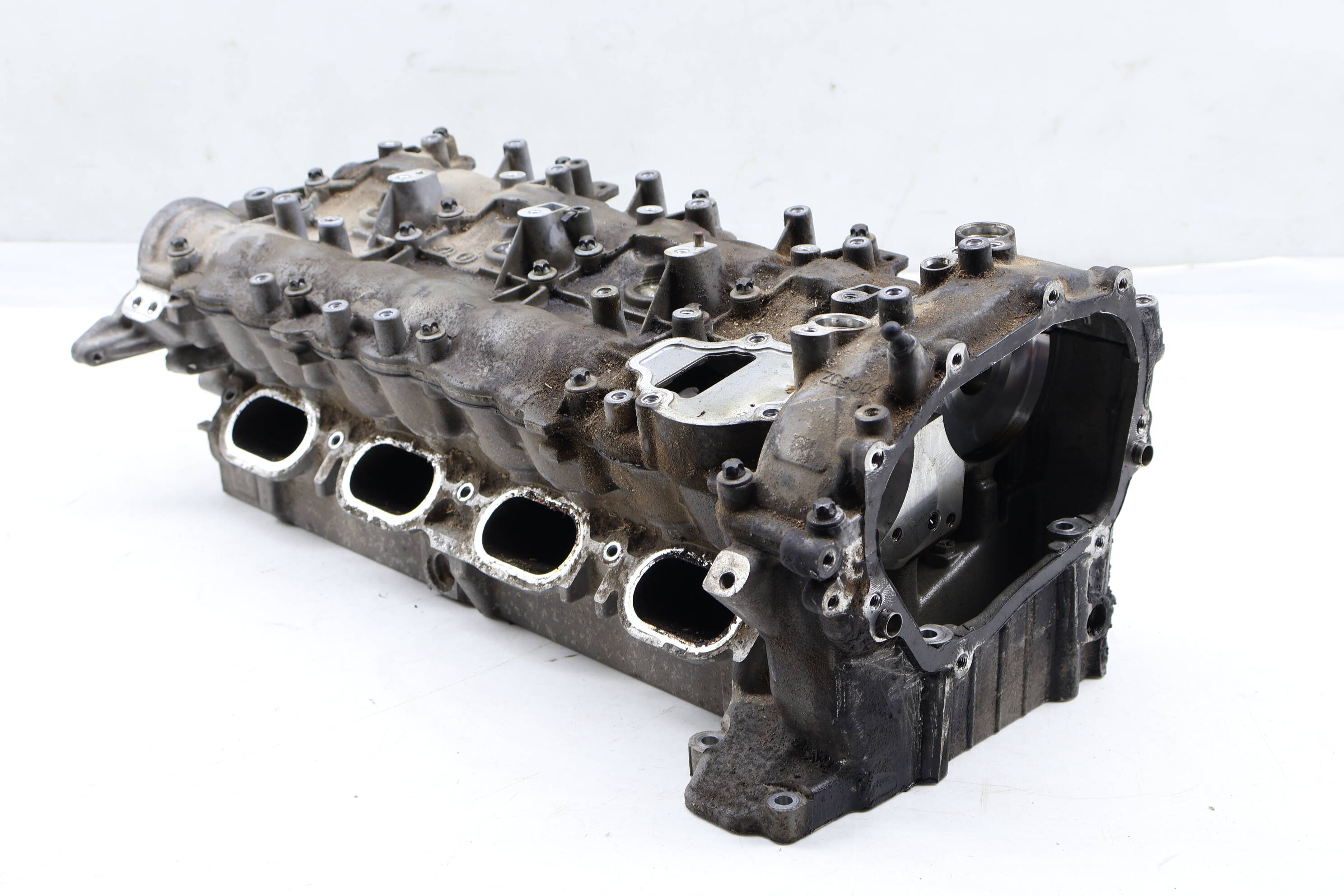 Engine Cylinder Head 2780107703