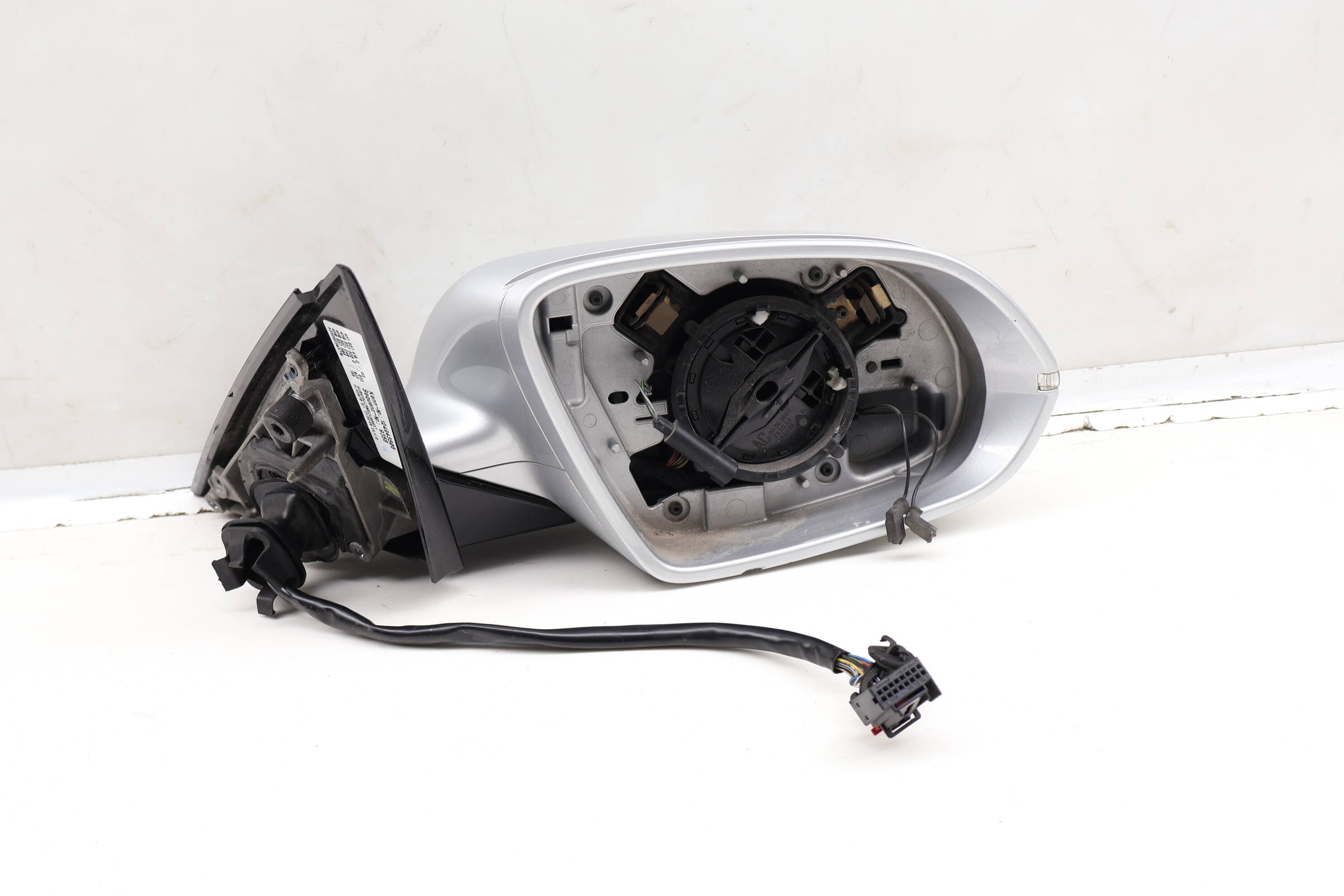 Side View Mirror W/ Memory 4H1857410H