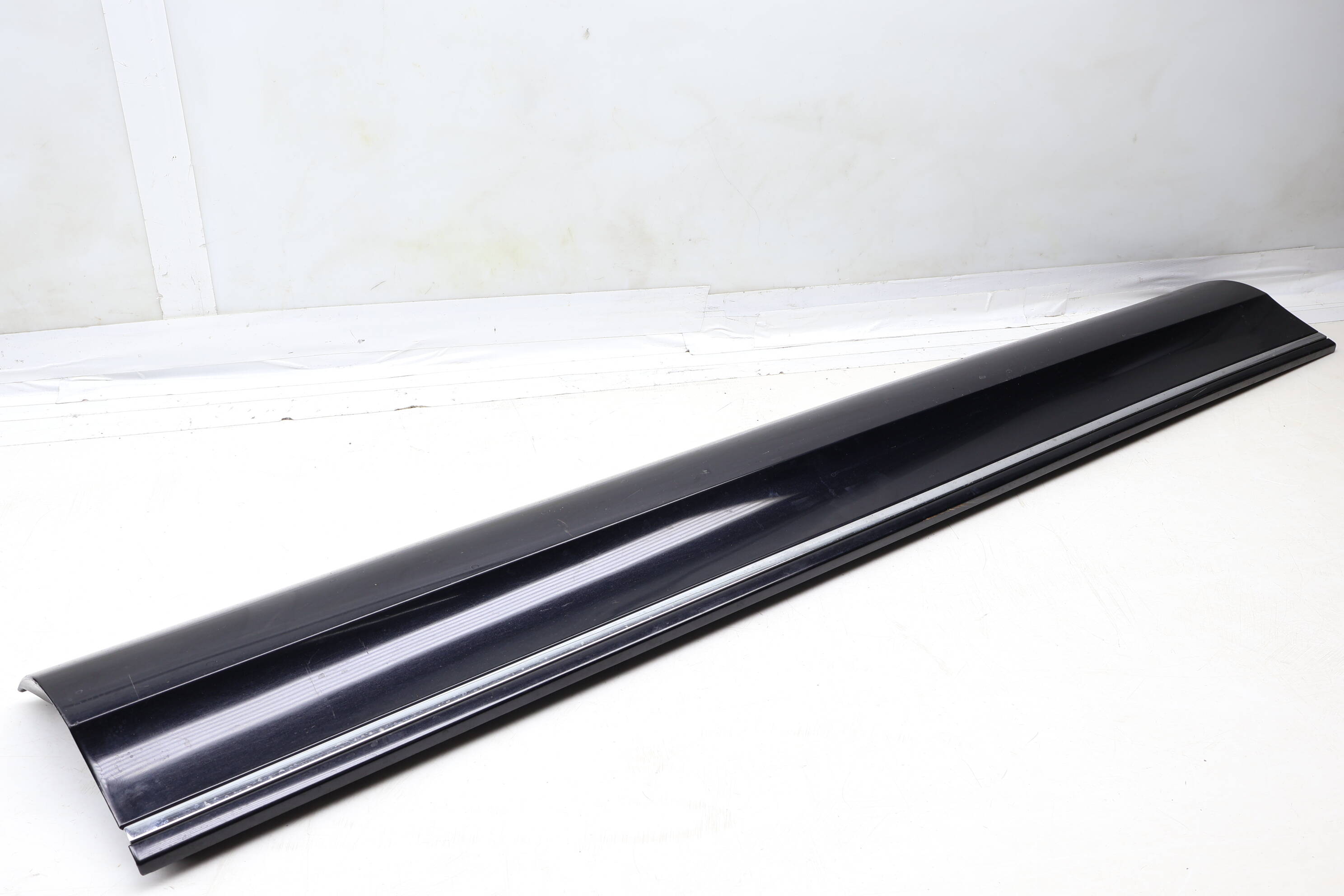 Lower Door Molding / Blade 4L0853959L