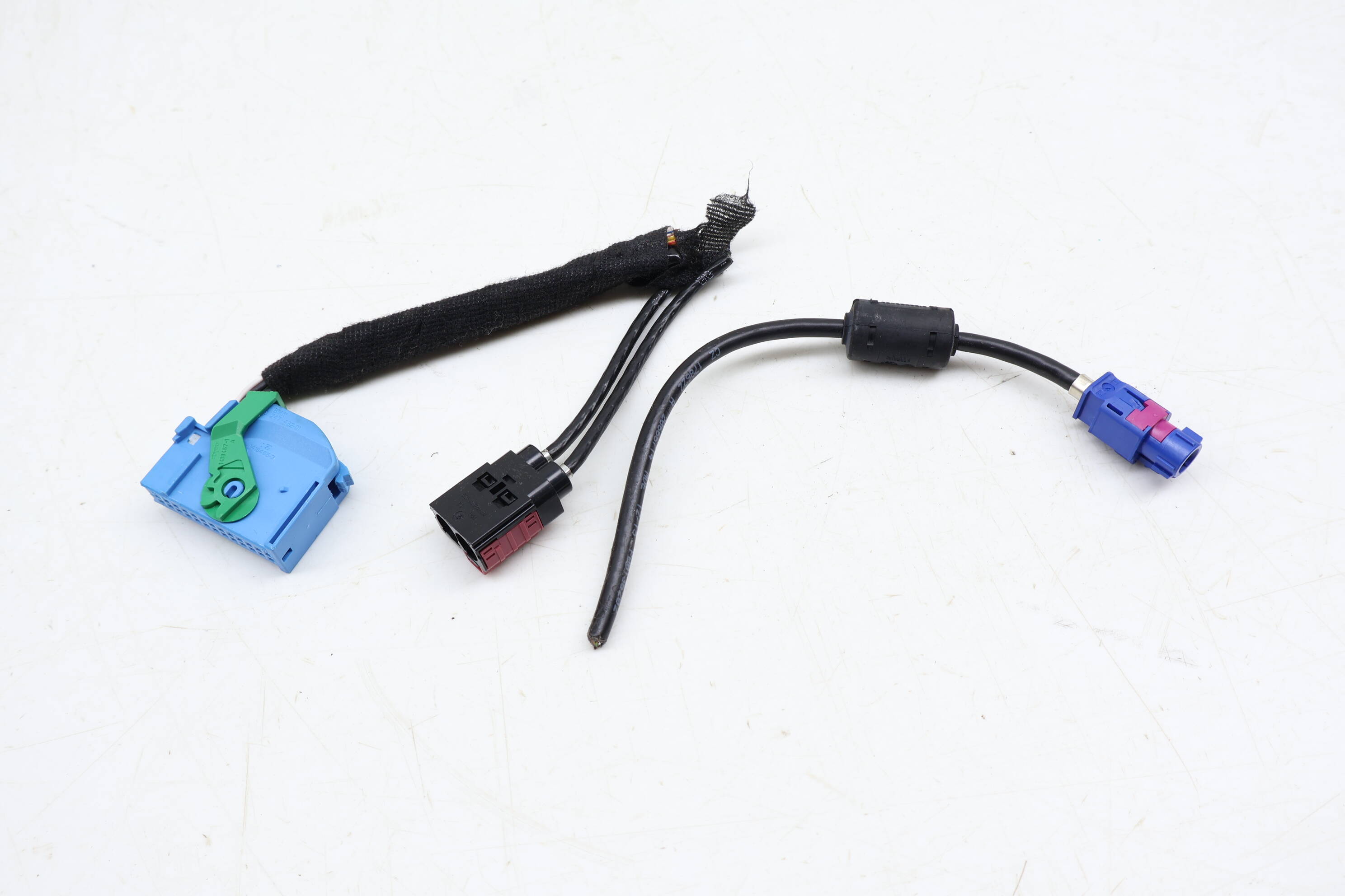 Telematics Module Wiring Connector / Pigtail Set