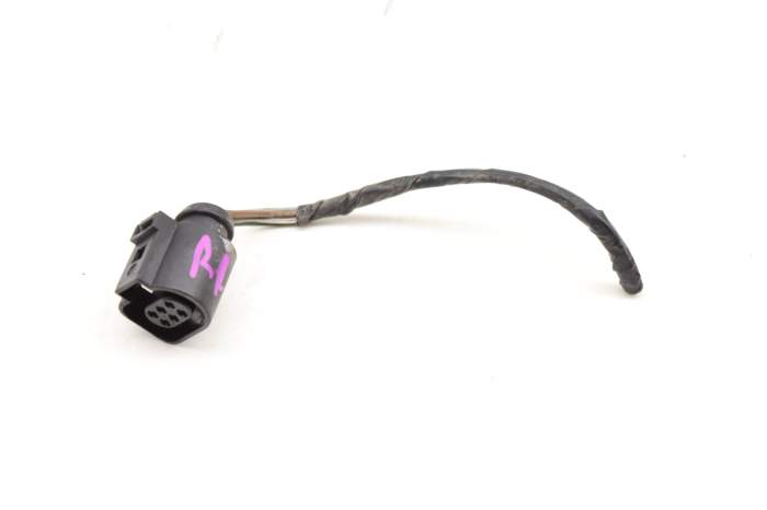 Tail Light Wiring Harness / Plug / Pigtail 1J0973713 main product photo
