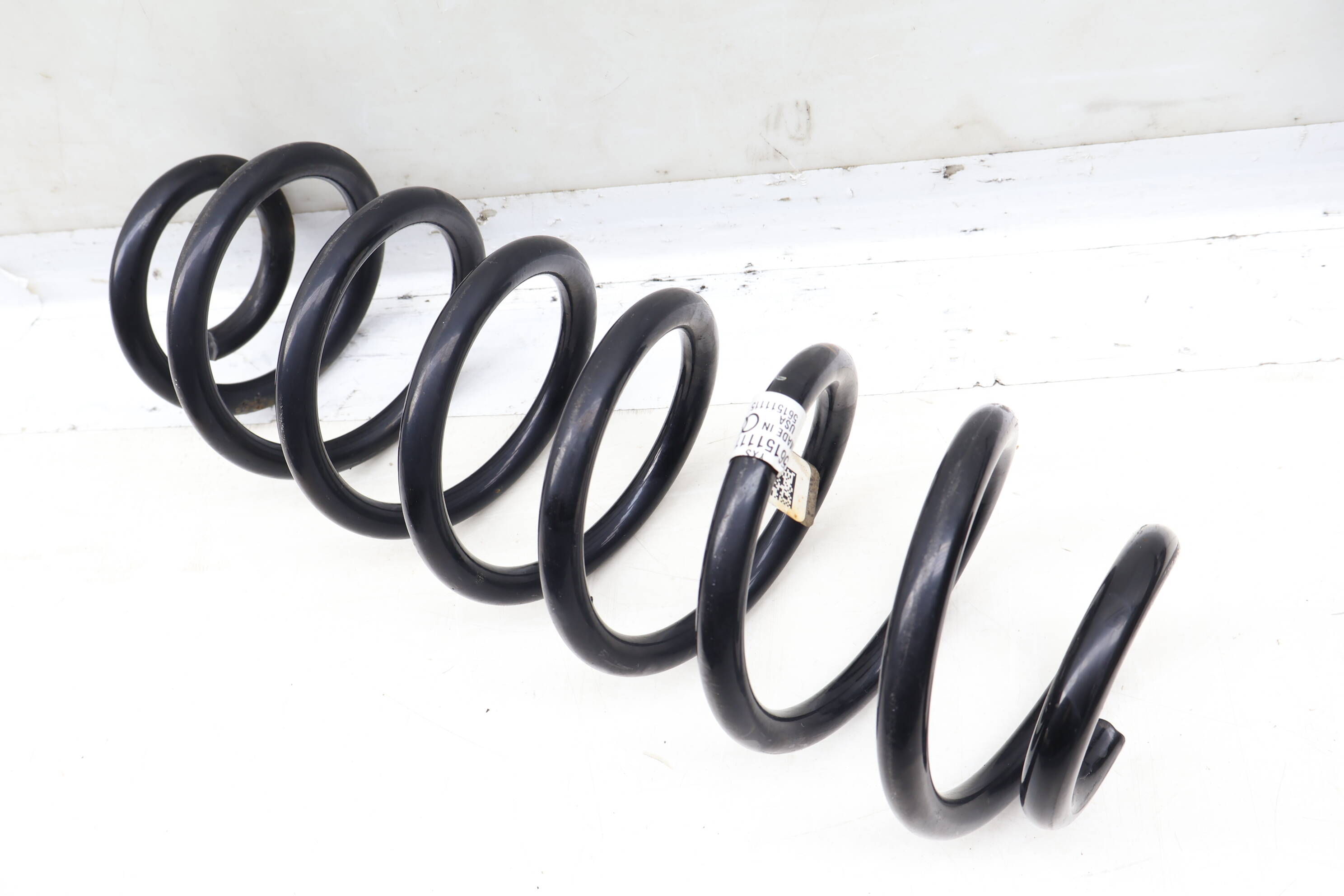 Coil Spring 561511115