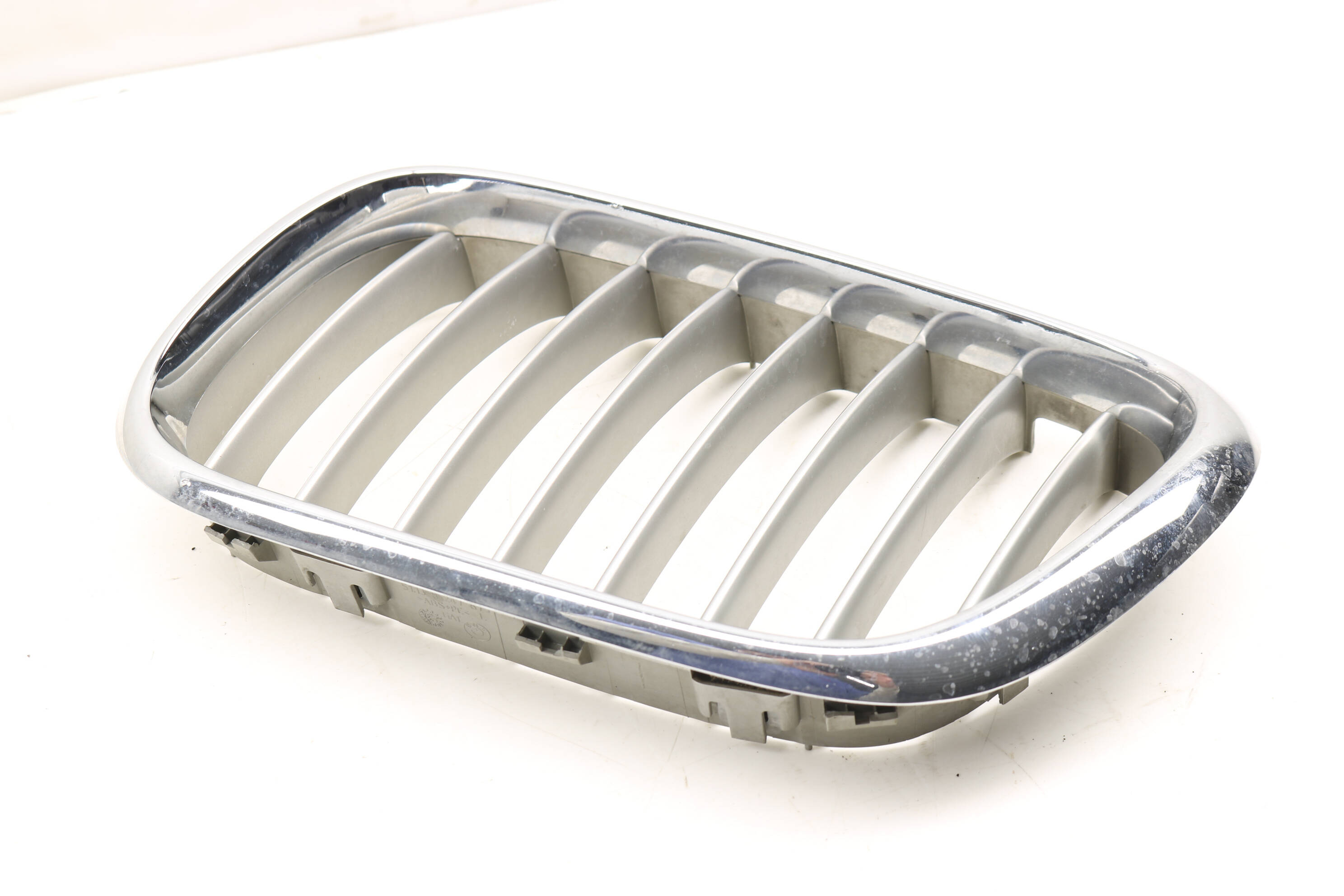 【限定特価】 BMW 51138250051 (X5) Grille Kidney Hood Left トップス