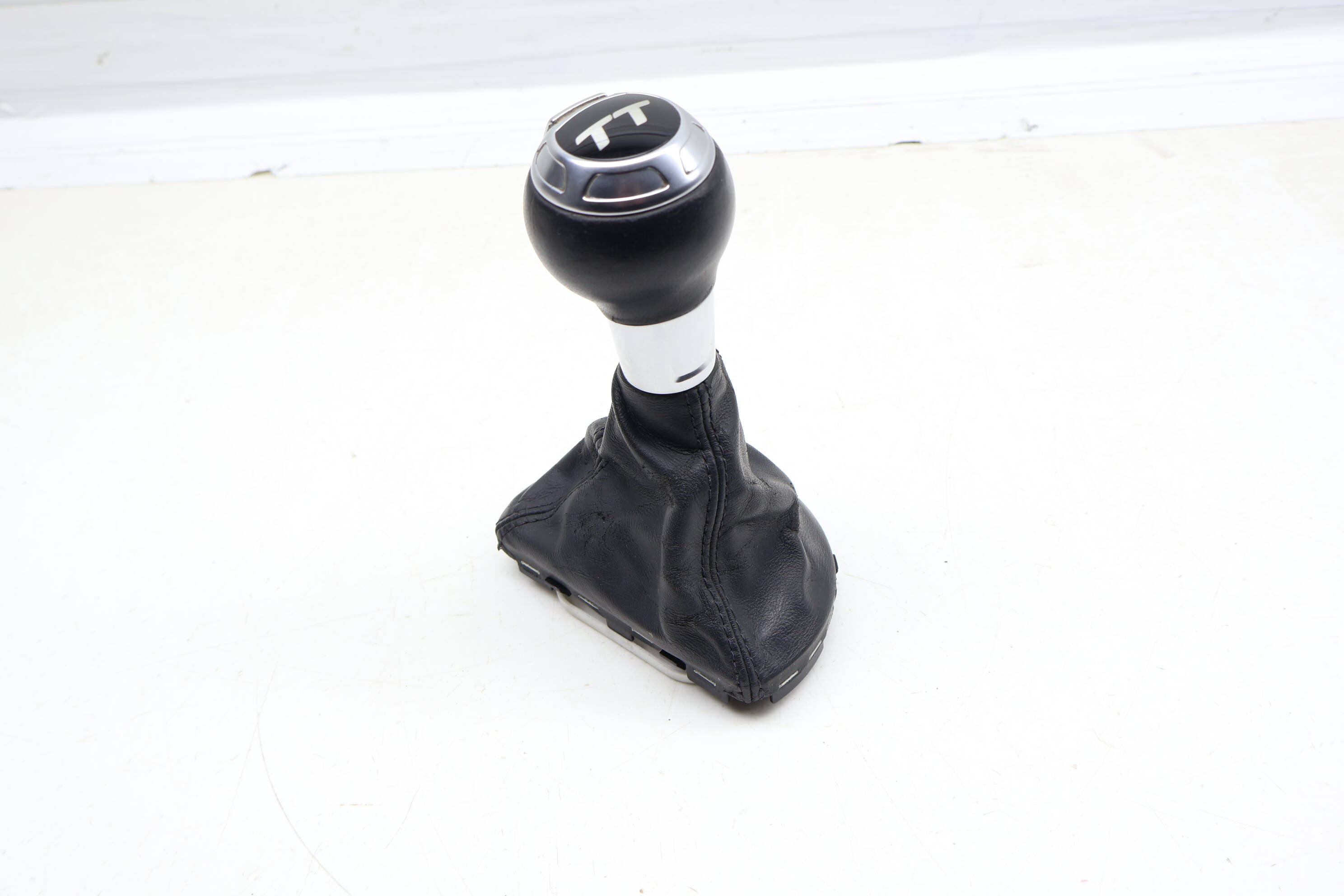 Automatic Shift / Shifter Knob W/ Boot 8J1713139F