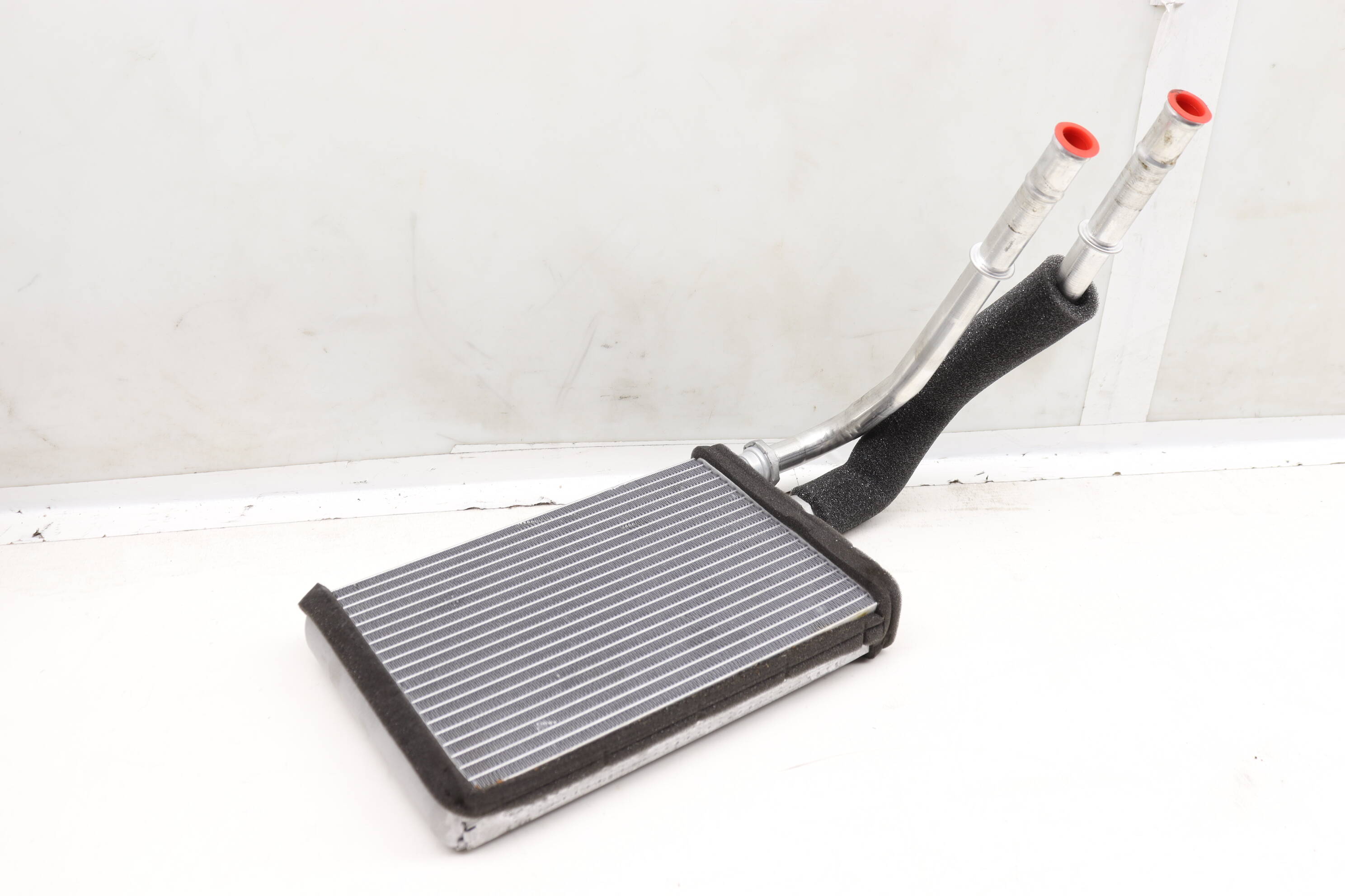 Heater&#x20;Core&#x20;W&#x2F;&#x20;Pipe&#x20;Set&#x20;64119361712