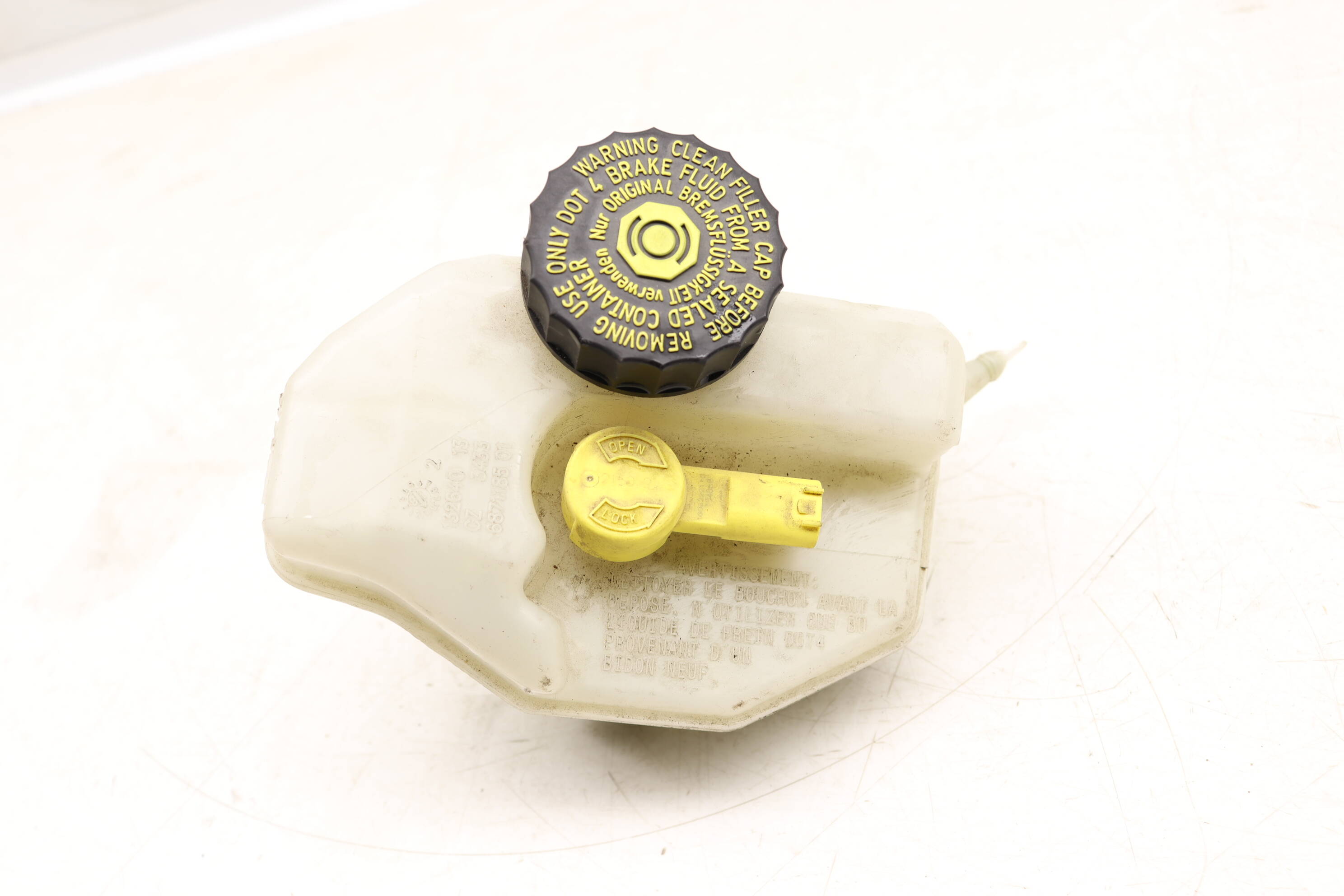 Brake Fluid Reservoir / Tank 34336871185