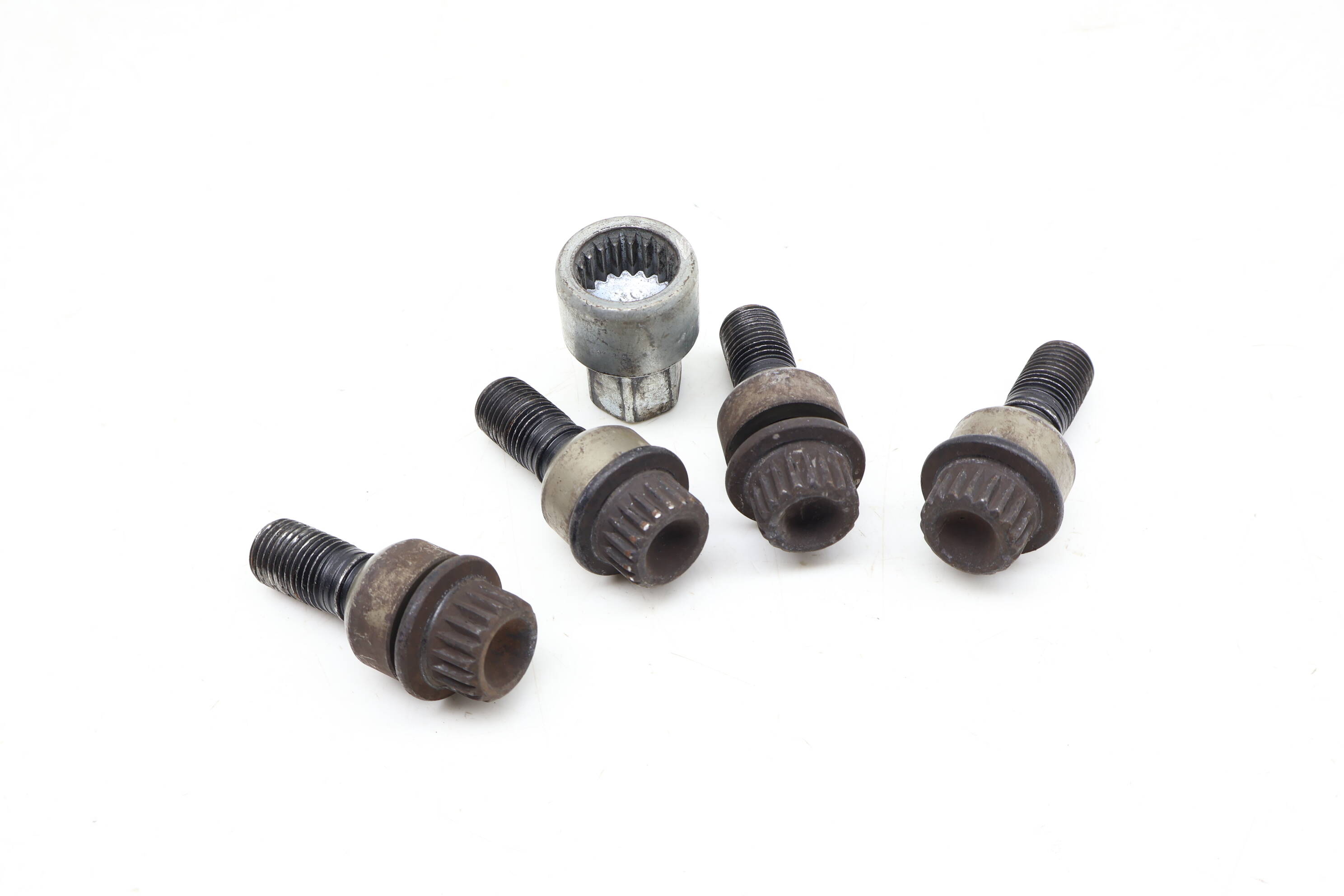 Locking Lug Nut / Bolt Set W/ Key WHT006979A