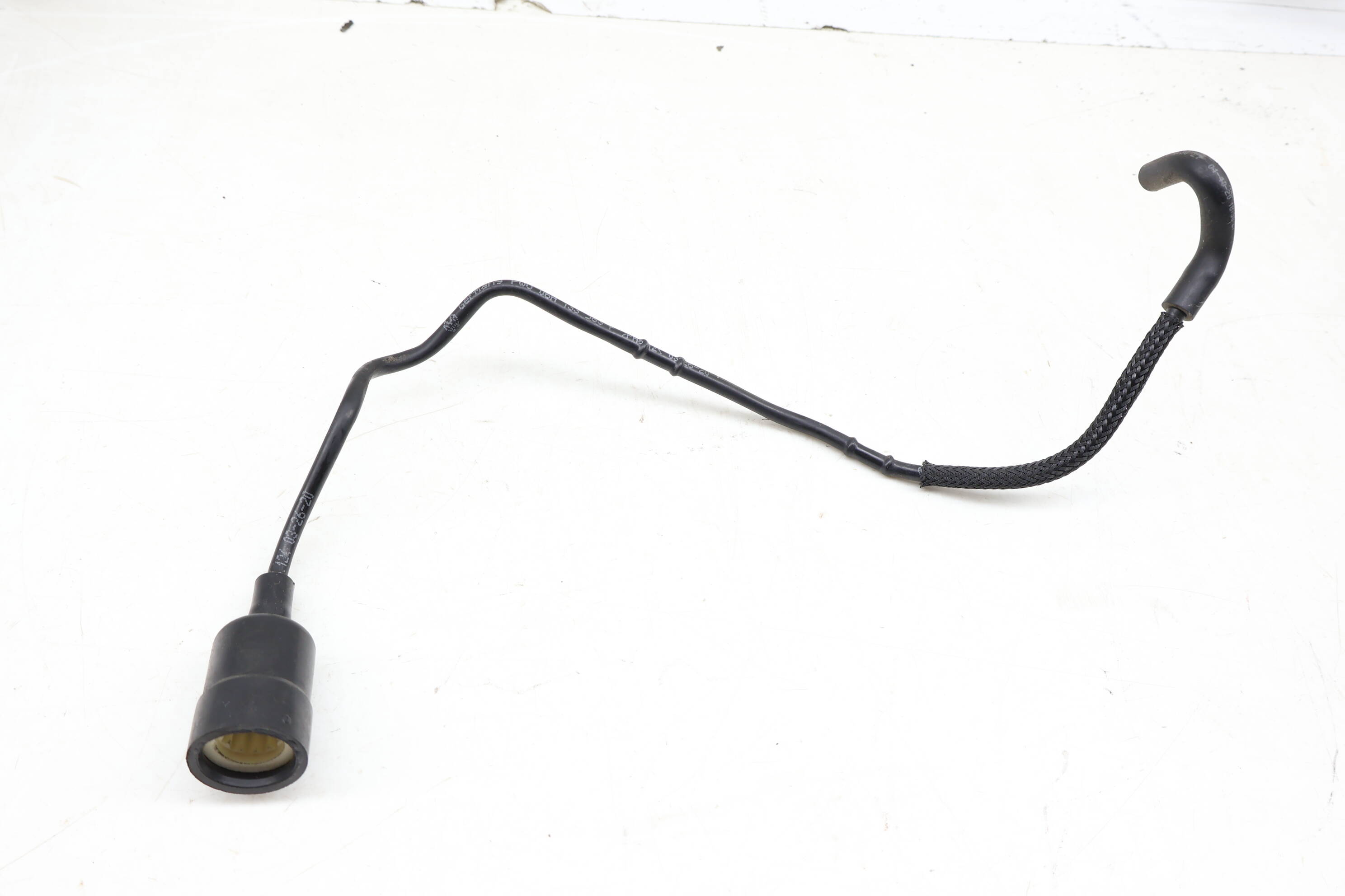 Intake Vacuum Hose / Line 06H133583F