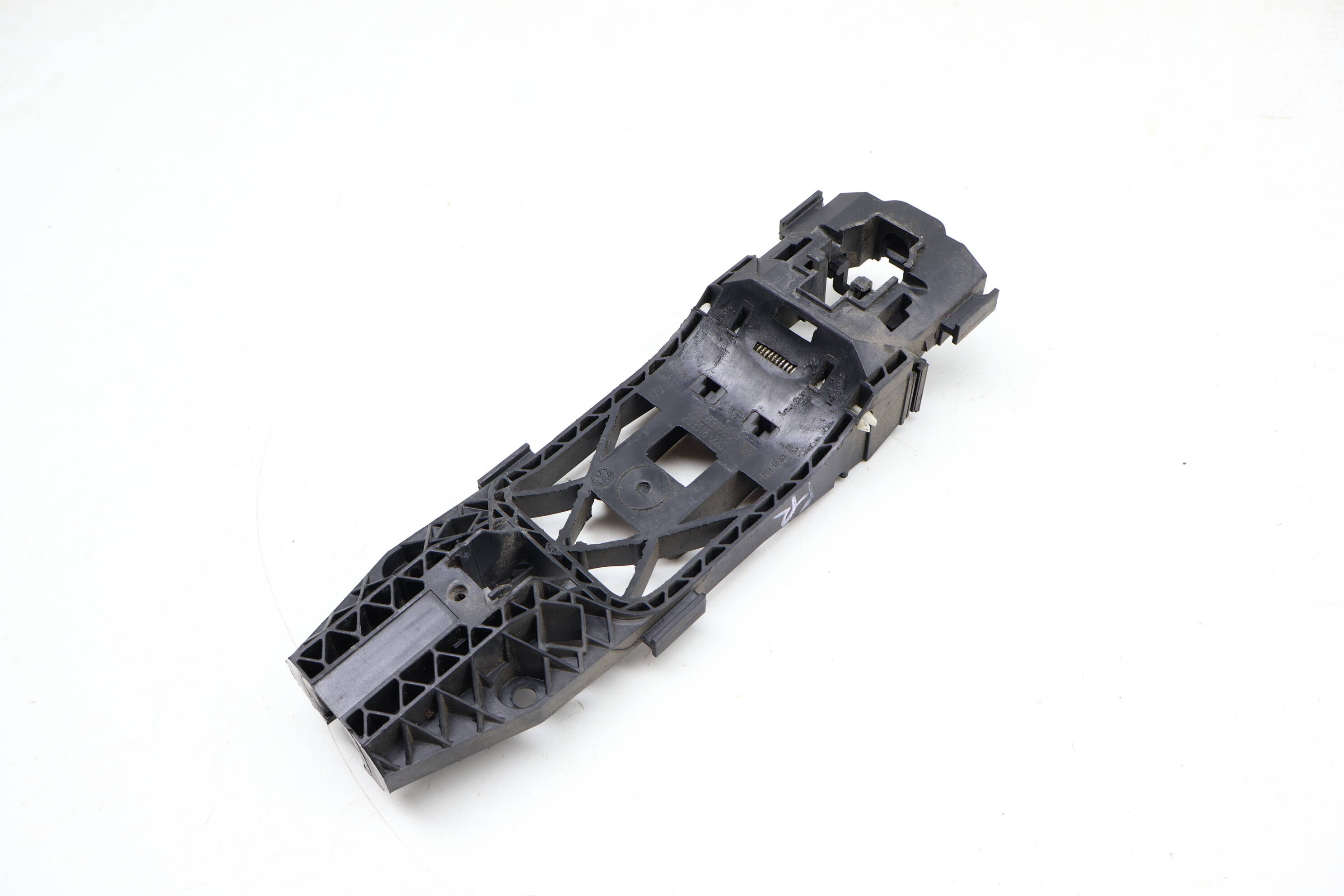 VW Exterior Door Handle Bracket 5N0839885H
