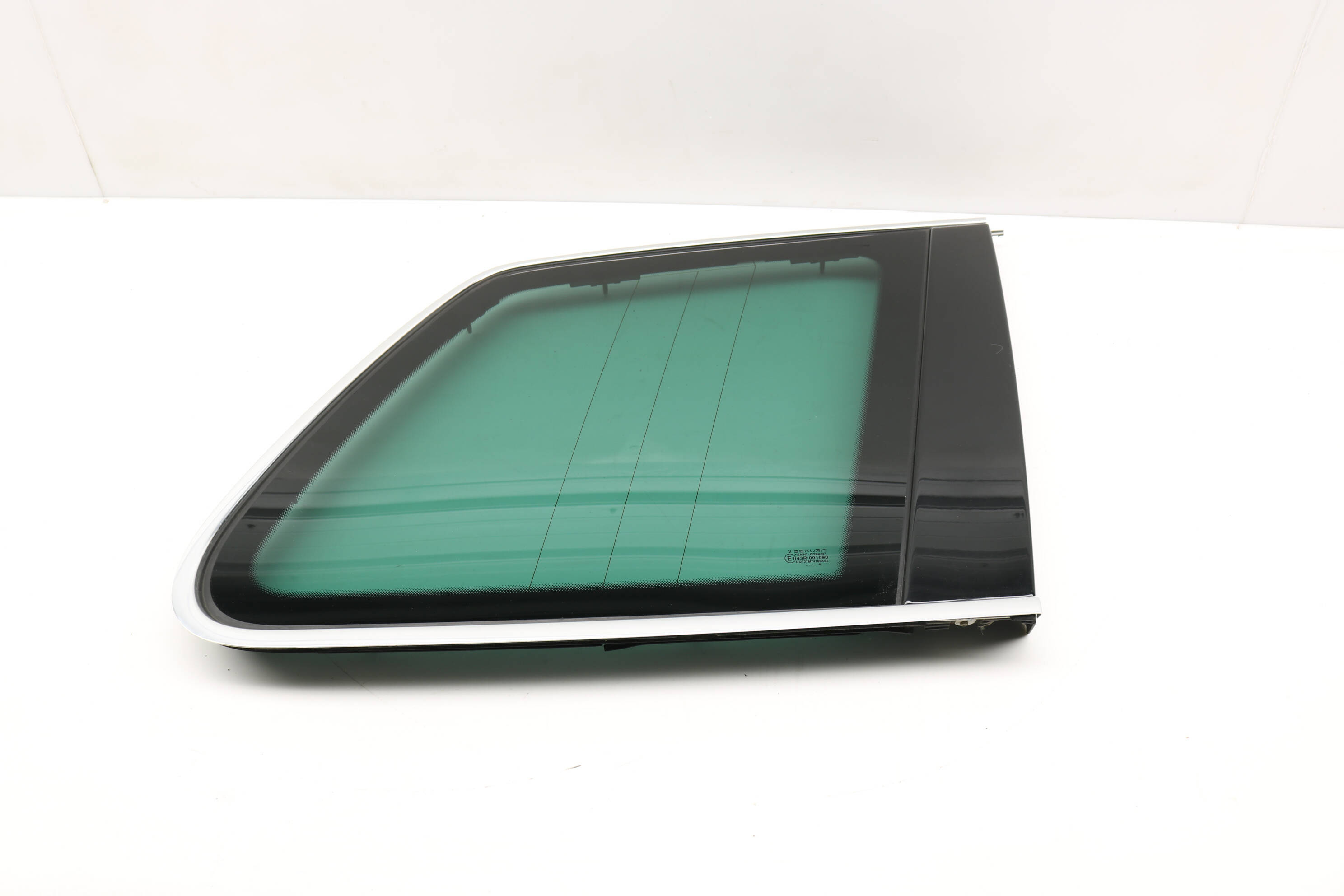 Side&#x20;Quarter&#x20;Glass&#x20;&#x2F;&#x20;Window&#x20;7L6845298DH