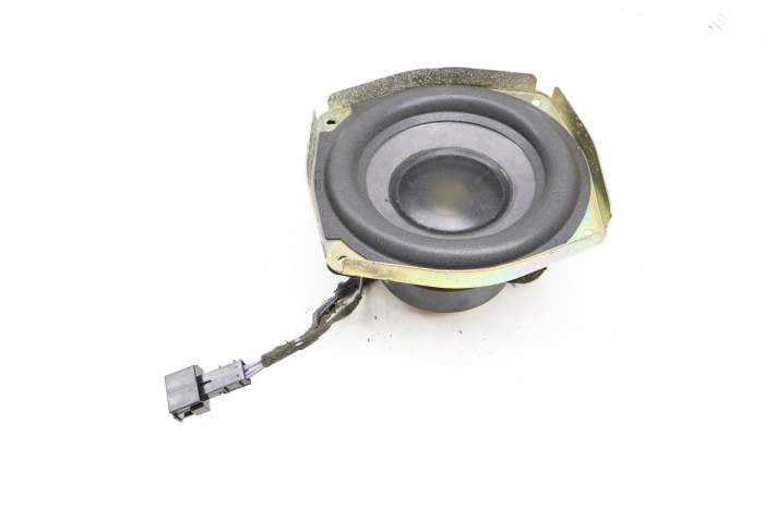 Bose Door Speaker / Woofer 4F0035381D main product photo