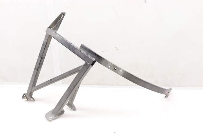 Frame Rail Brace / Fender Mount Bracket 420805358C main product photo